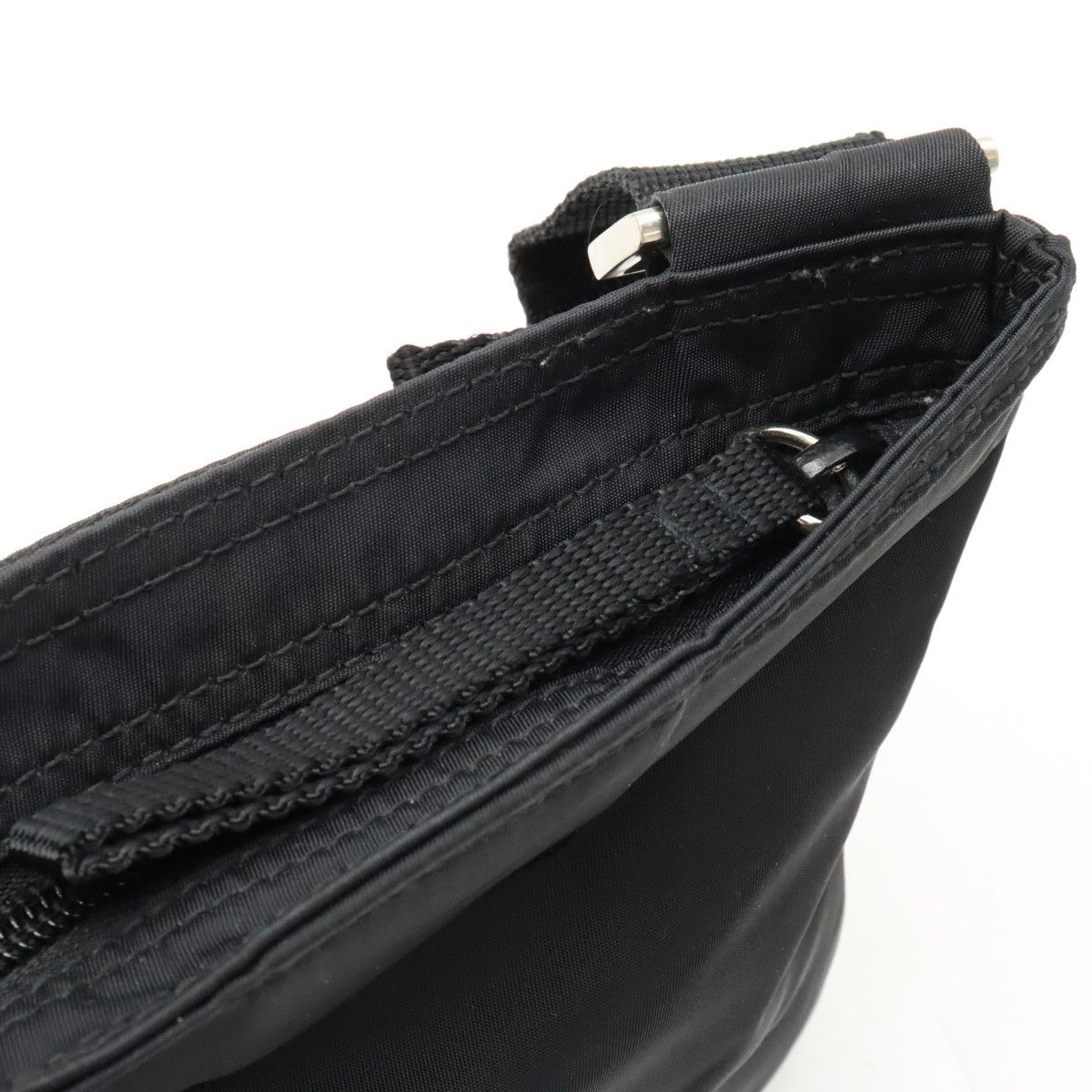 Prada Prada Prada Nylon/Leather VELA Shoulder Bag Pochette B7372 Canvas Crossbody Bag B7372 in Great Condition Size ONE SIZE - 6 Thumbnail