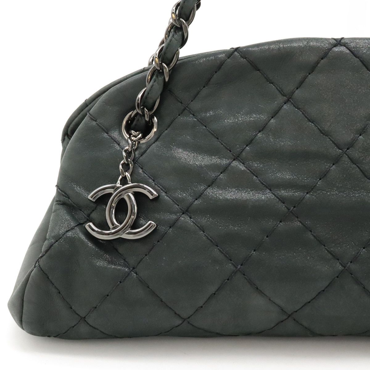 Chanel Chanel Chanel Sparkle Leather Mademoiselle Matelasse Bowling Bag Shoulder Bag A50556 Leather Shoulder Bag A50556 in Very Good Condition Size ONE SIZE - 8 Thumbnail