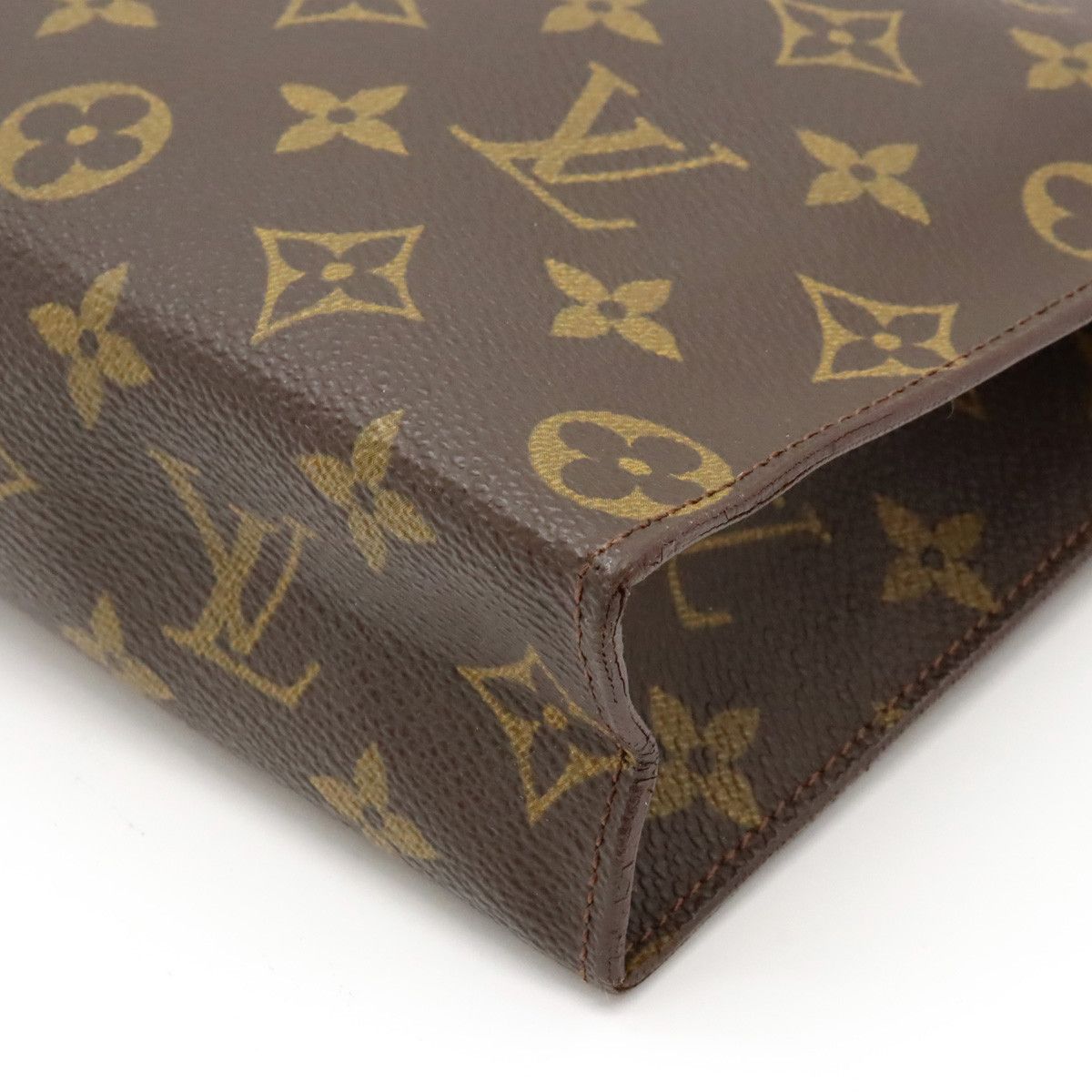 Louis Vuitton Louis Vuitton Louis Vuitton Monogram Toiletry Pouch 26 M47542 Canvas Vanity Bag M47542 in Very Good Condition Size ONE SIZE - 3 Thumbnail