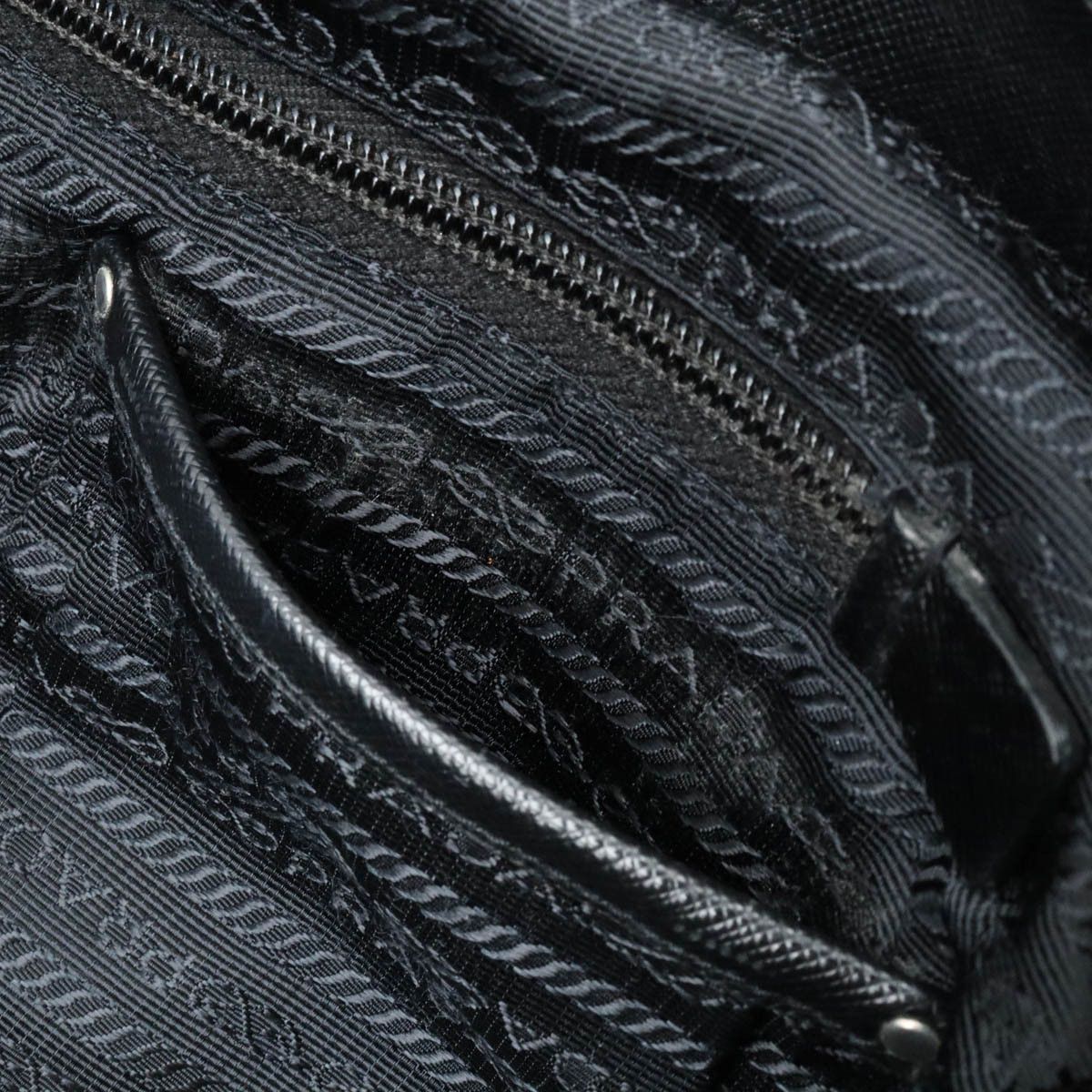 Prada Prada Prada Nylon/Leather Camouflage Tote Bag Canvas Tote Bag in Very Good Condition Size ONE SIZE - 5 Thumbnail