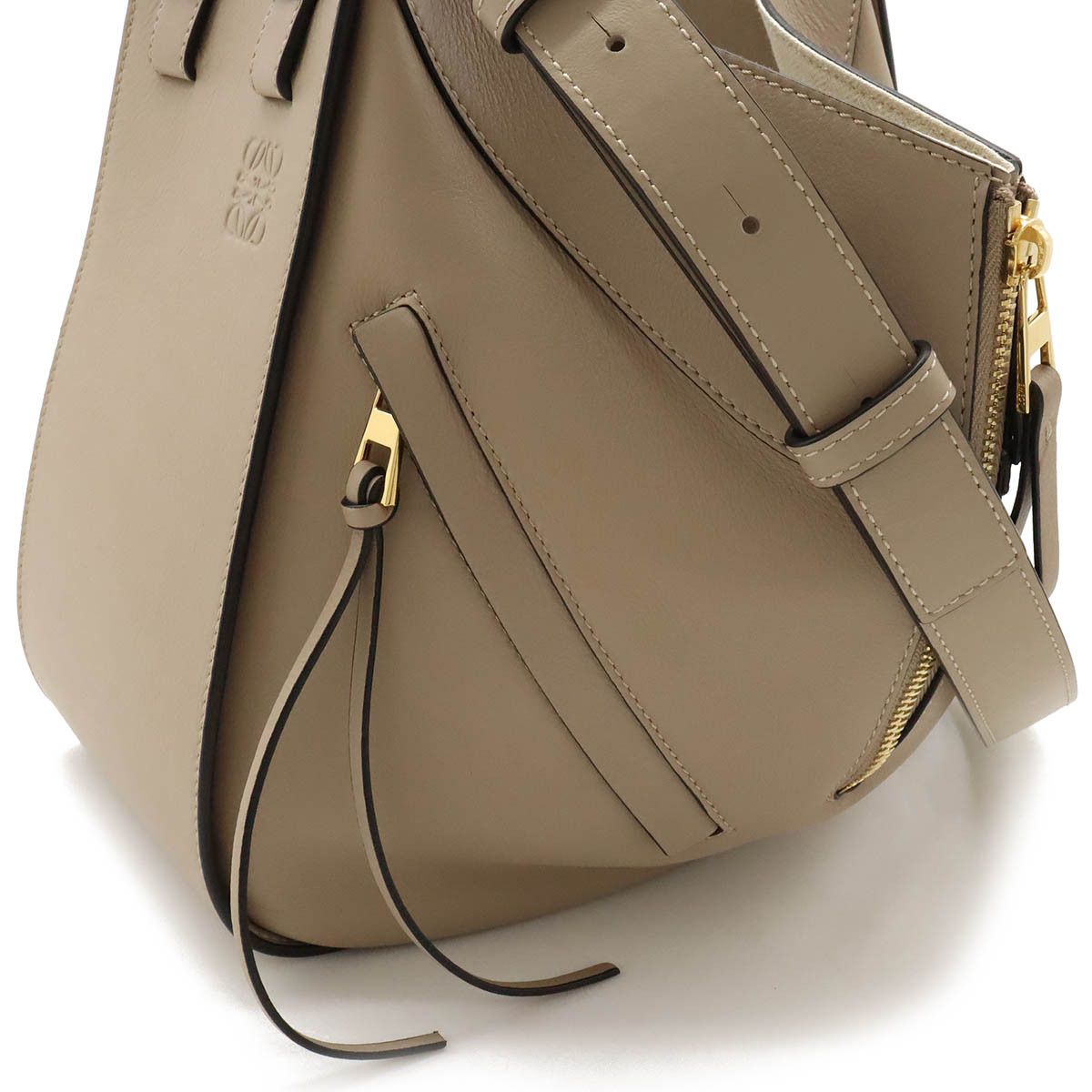 Loewe Loewe Loewe Leather Hammock Small Handbag Shoulder Bag Leather Handbag 387.30.S35 in Pristine Condition Size ONE SIZE - 6 Thumbnail