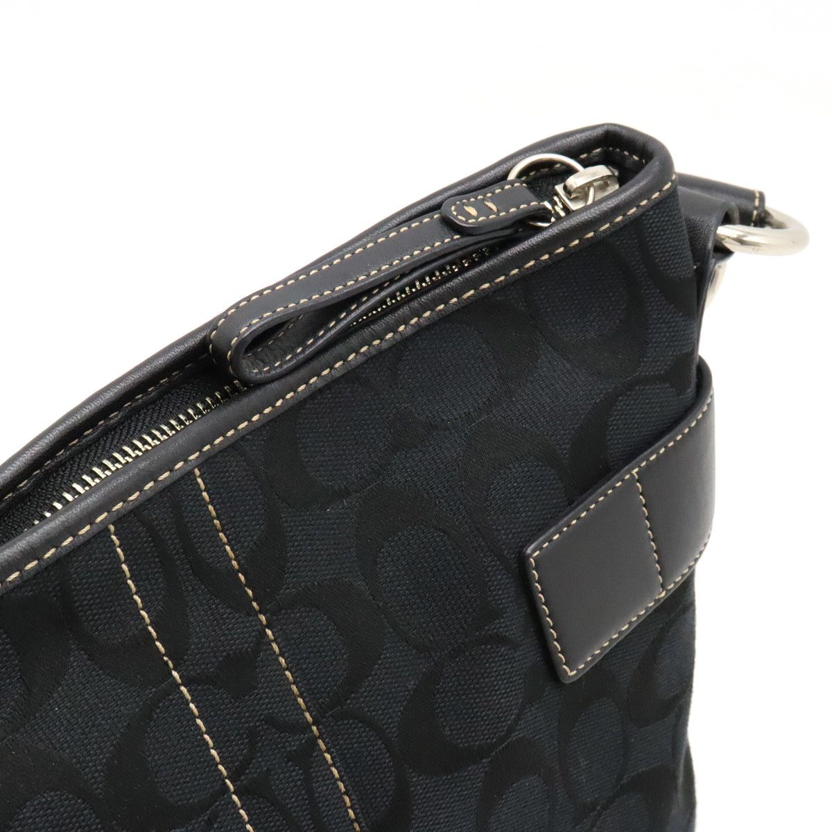 Coach Coach Coach Signature Canvas/Leather Shoulder Bag 3574 Canvas Shoulder Bag 3574 in Great Condition Size ONE SIZE - 6 Thumbnail