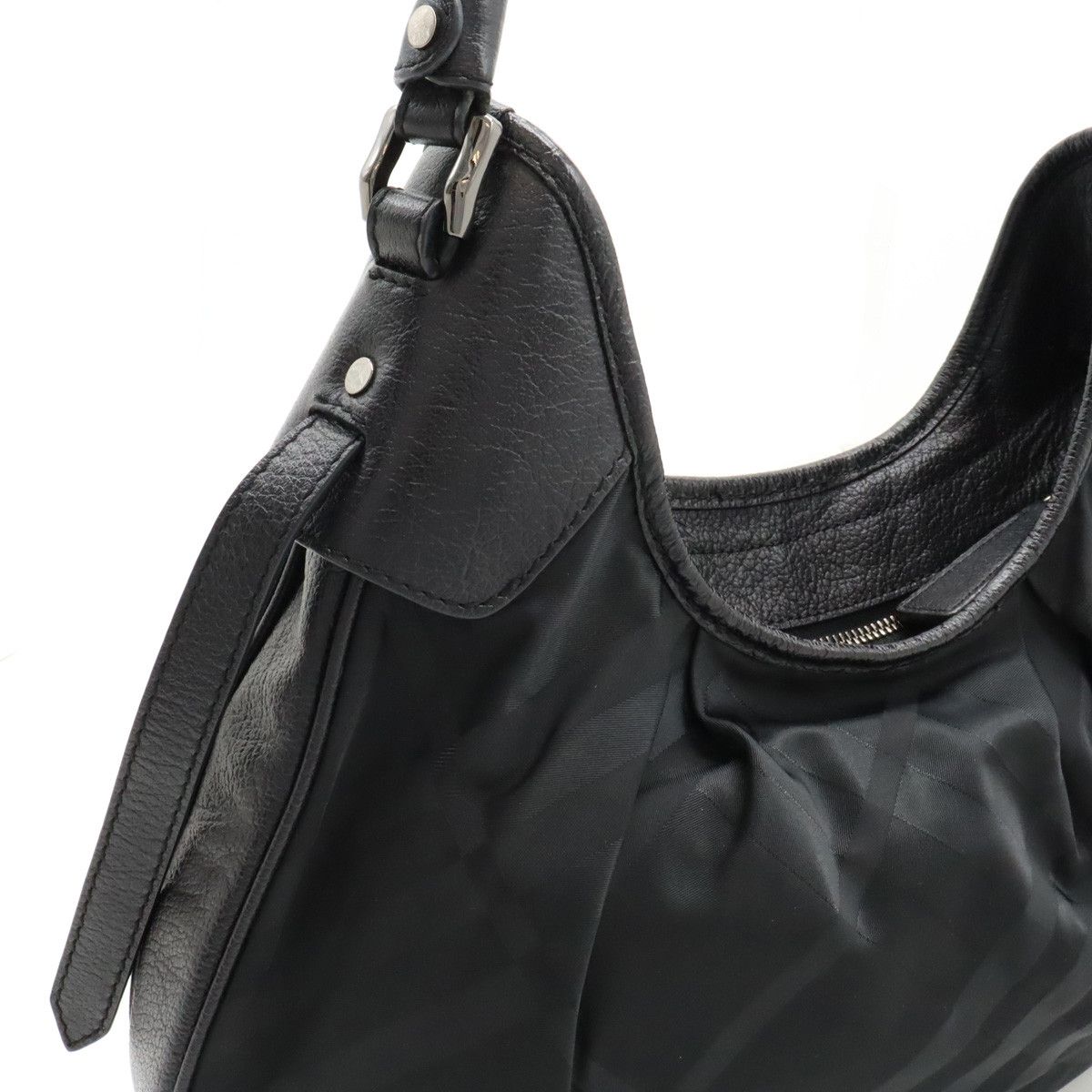 Burberry Burberry Burberry Nylon/Leather Shadow Check Shoulder Bag Canvas Shoulder Bag in Great Condition Size ONE SIZE - 7 Thumbnail