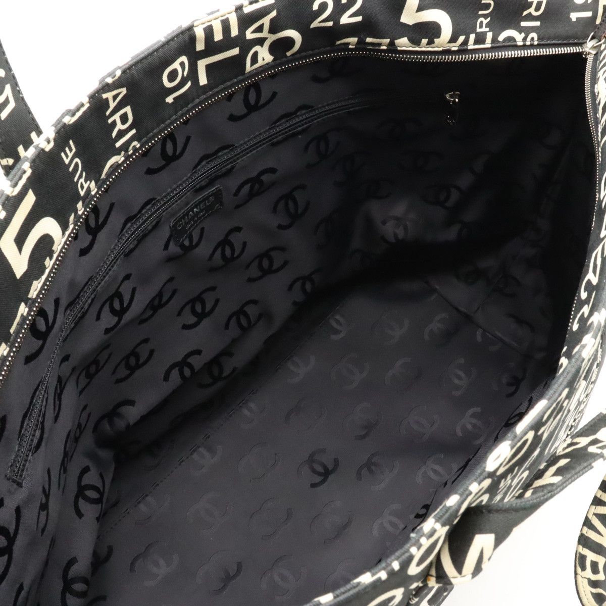 Chanel Chanel Chanel Canvas Plastic Chain Logo Tote Bag Canvas Tote Bag in Very Good Condition Size ONE SIZE - 5 Thumbnail