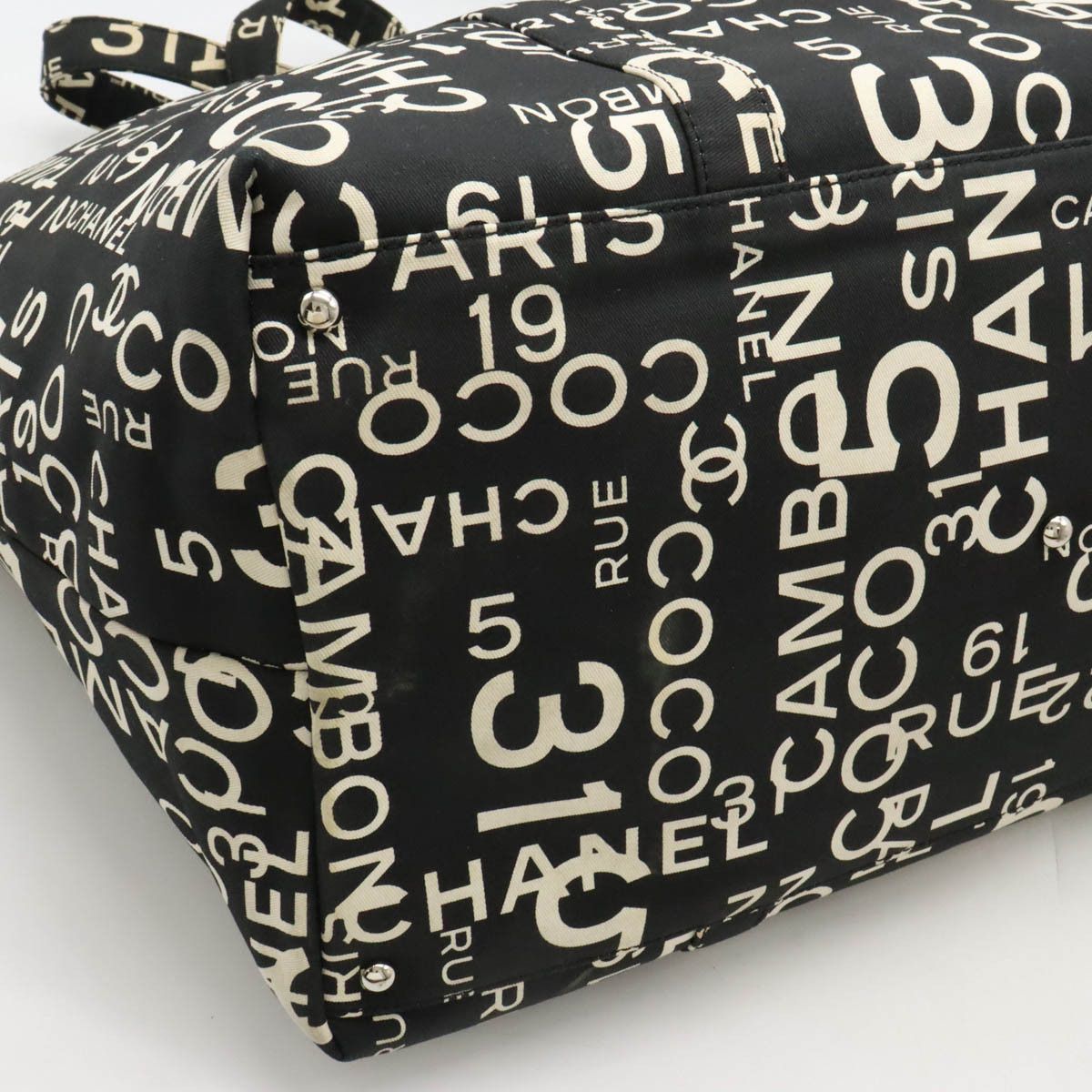 Chanel Chanel Chanel Canvas Plastic Chain Logo Tote Bag Canvas Tote Bag in Very Good Condition Size ONE SIZE - 3 Thumbnail