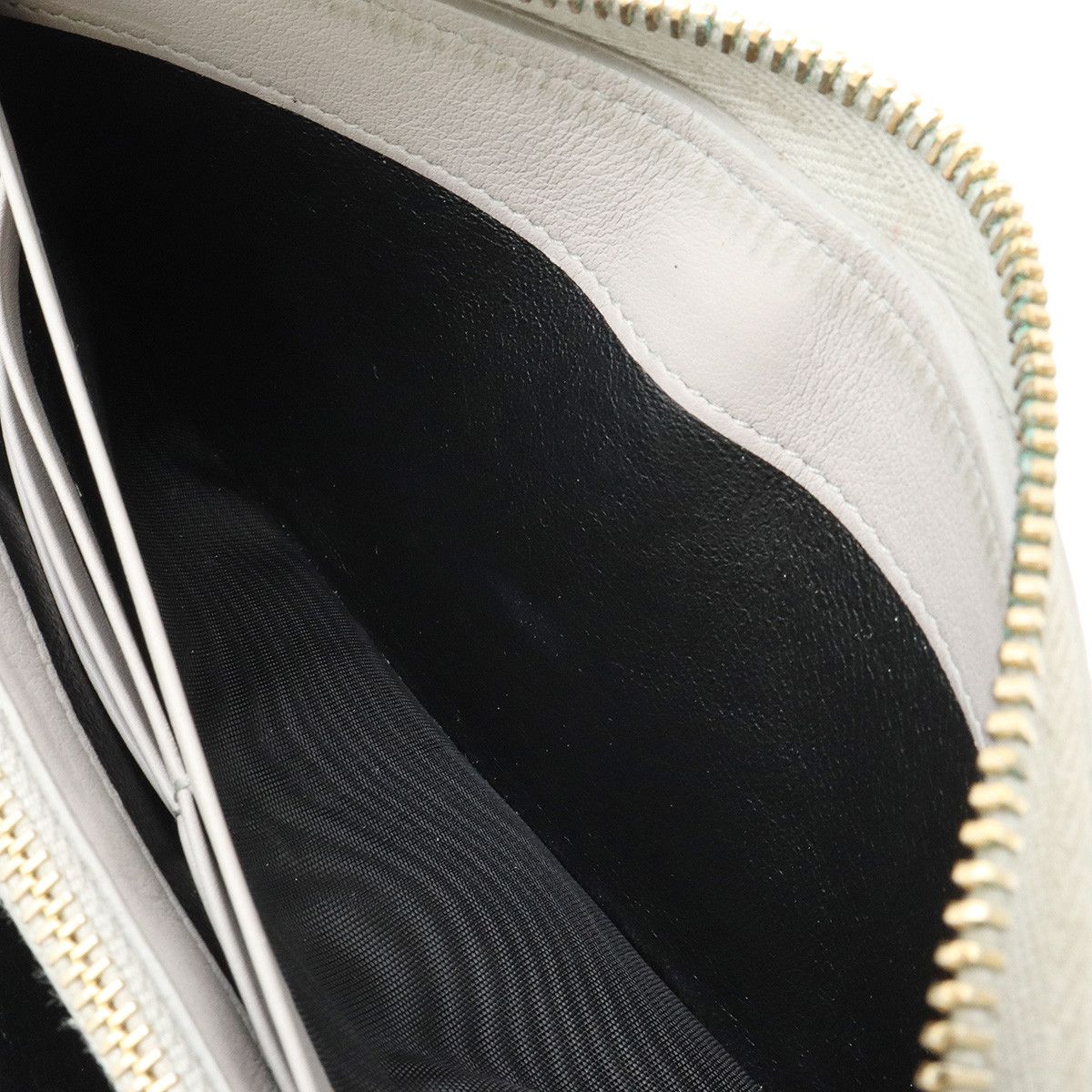 Yves Saint Laurent Yves Saint Laurent Yves Saint Laurent Leather Monogram Wallet Leather Long Wallet 414570 Size ONE SIZE - 6 Thumbnail