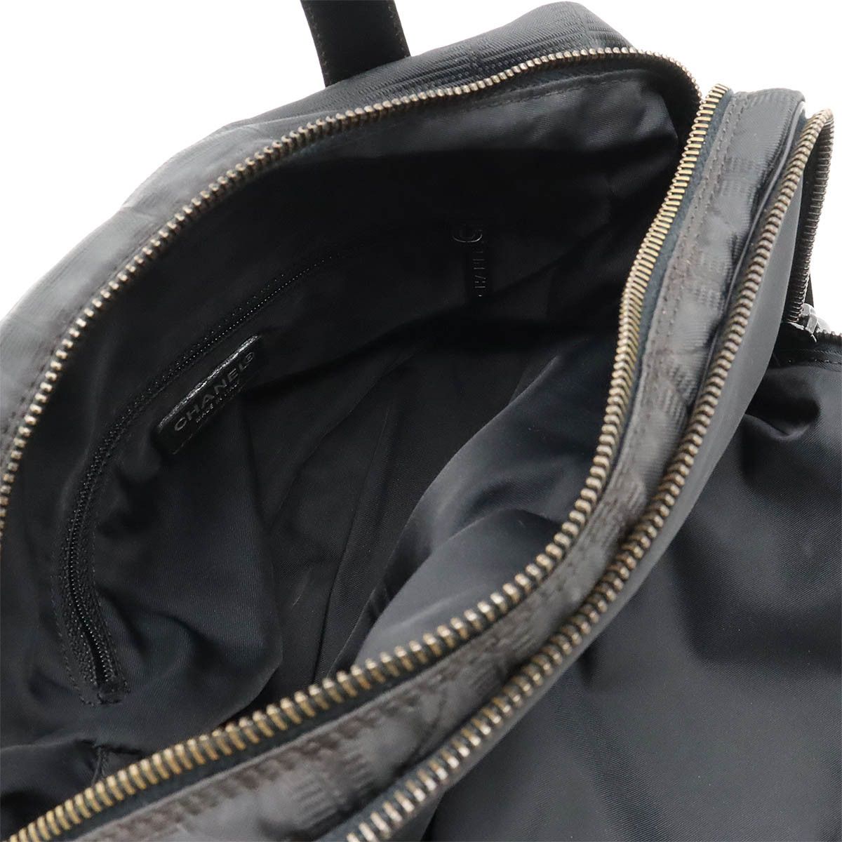 Chanel Chanel Chanel Nylon Jacquard/Leather New Travel Line Handbag A15970 Canvas Handbag A15970 in Very Good Condition Size ONE SIZE - 5 Thumbnail