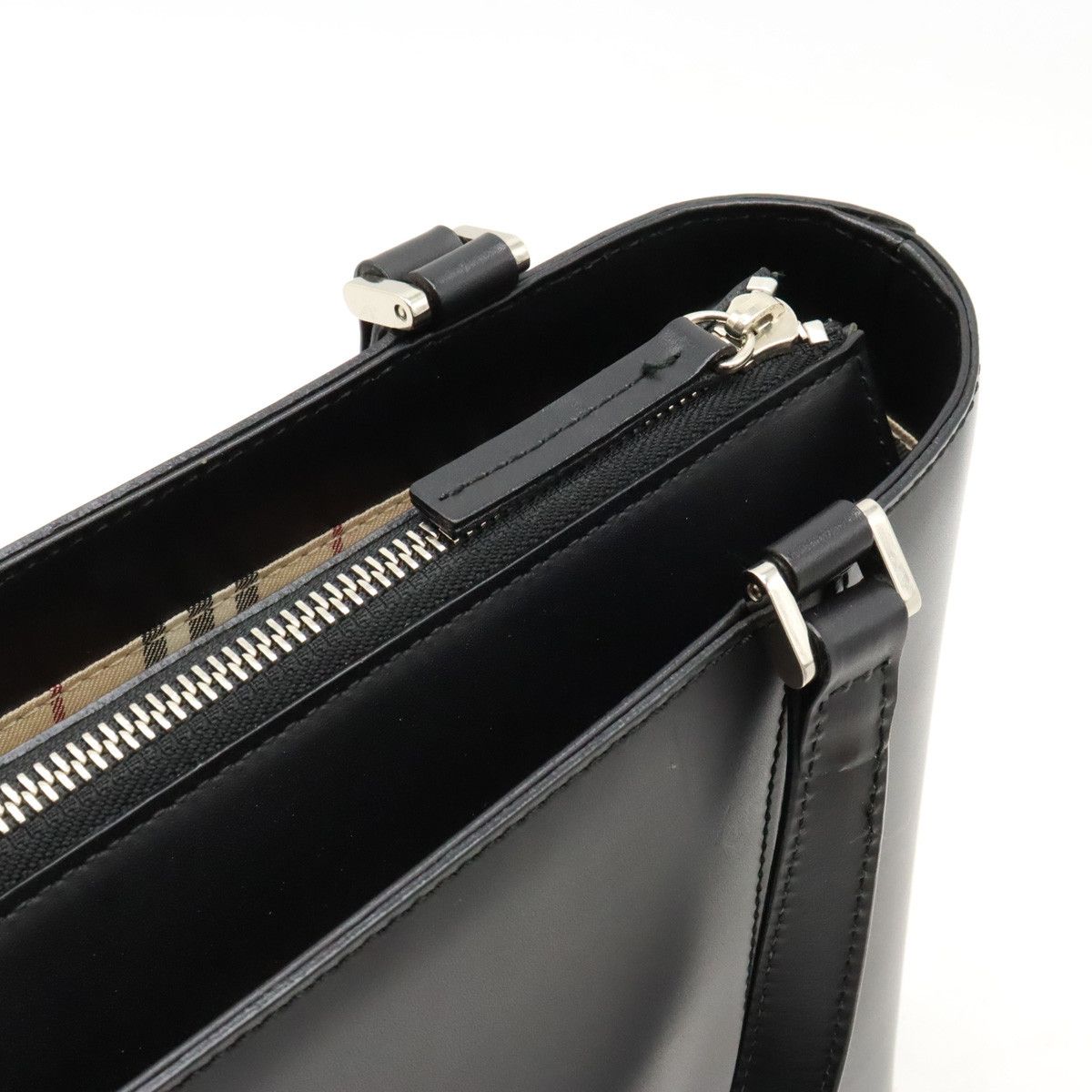 Burberry Burberry Burberry Leather Tote Bag Black Leather Tote Bag in Very Good Condition Size ONE SIZE - 6 Thumbnail