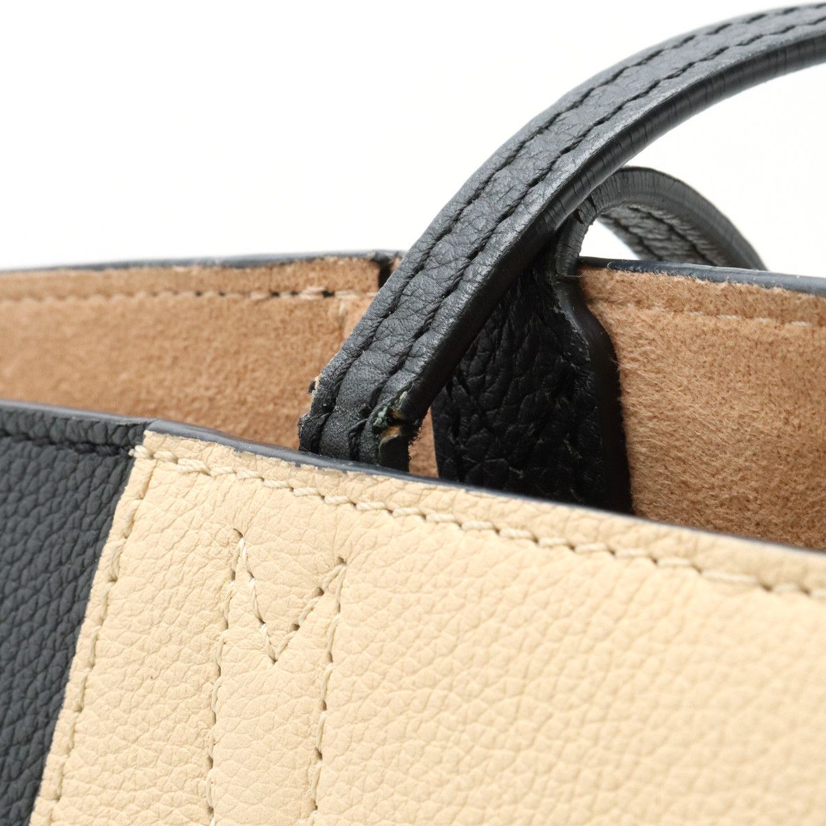 Louis Vuitton Louis Vuitton Louis Vuitton Lockme Cabas Leather Tote Bag M42289 Leather Tote Bag M42289 in Very Good Condition Size ONE SIZE - 9 Thumbnail