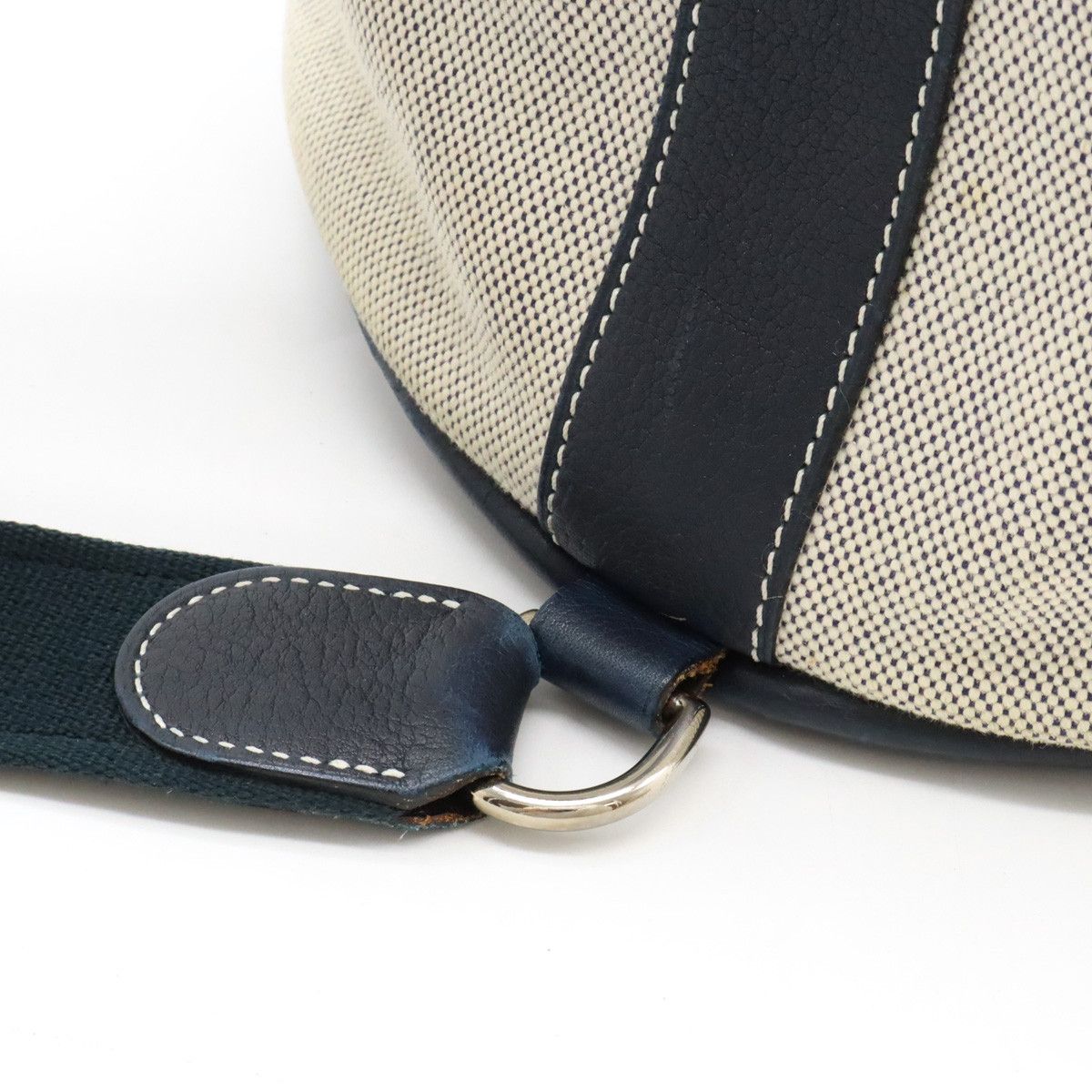 Hermes Hermes Hermes Sac Marine Recif MM Shoulder Bag Beige/Navy Canvas Shoulder Bag in Very Good Condition Size ONE SIZE - 8 Thumbnail