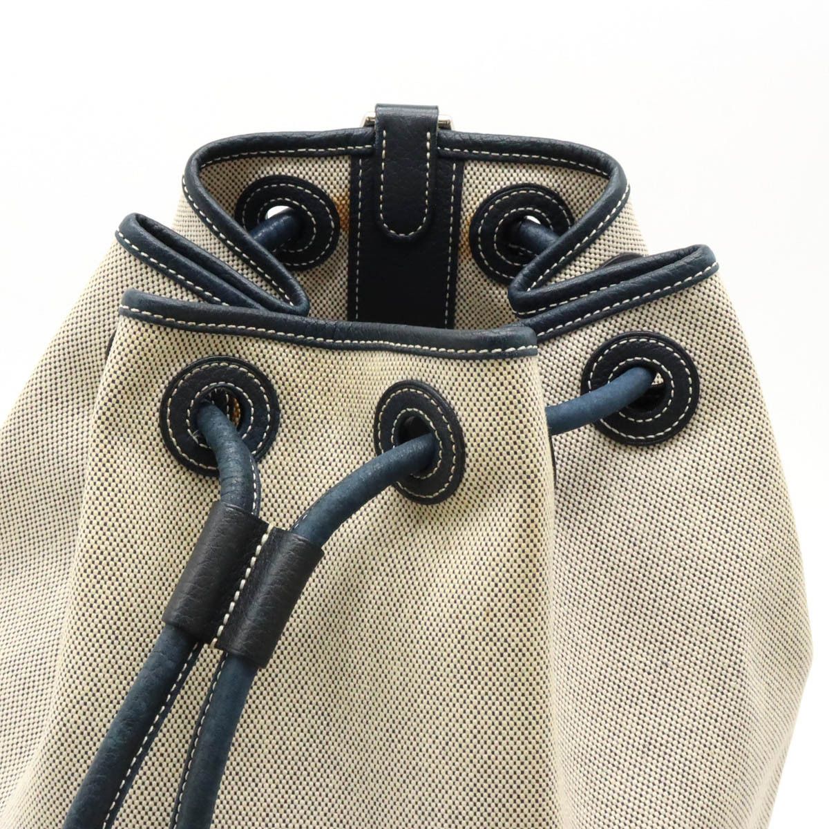 Hermes Hermes Hermes Sac Marine Recif MM Shoulder Bag Beige/Navy Canvas Shoulder Bag in Very Good Condition Size ONE SIZE - 4 Thumbnail