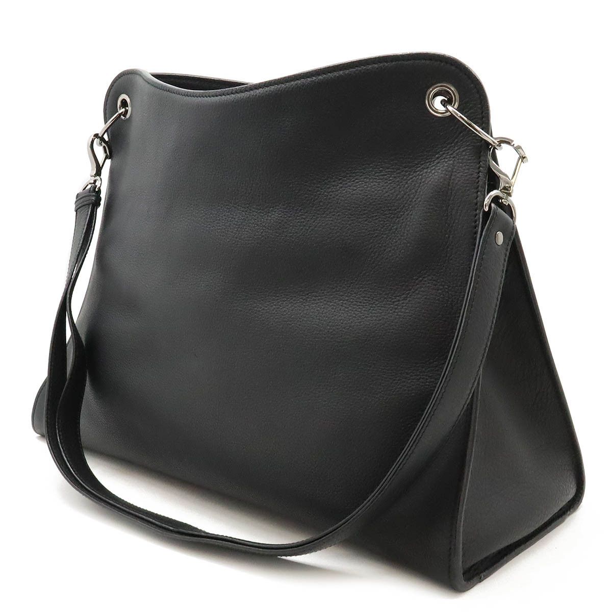 Gucci Gucci Gucci Leather Shoulder Bag 108853 Leather Shoulder Bag 108853 in Great Condition Size ONE SIZE - 2 Thumbnail