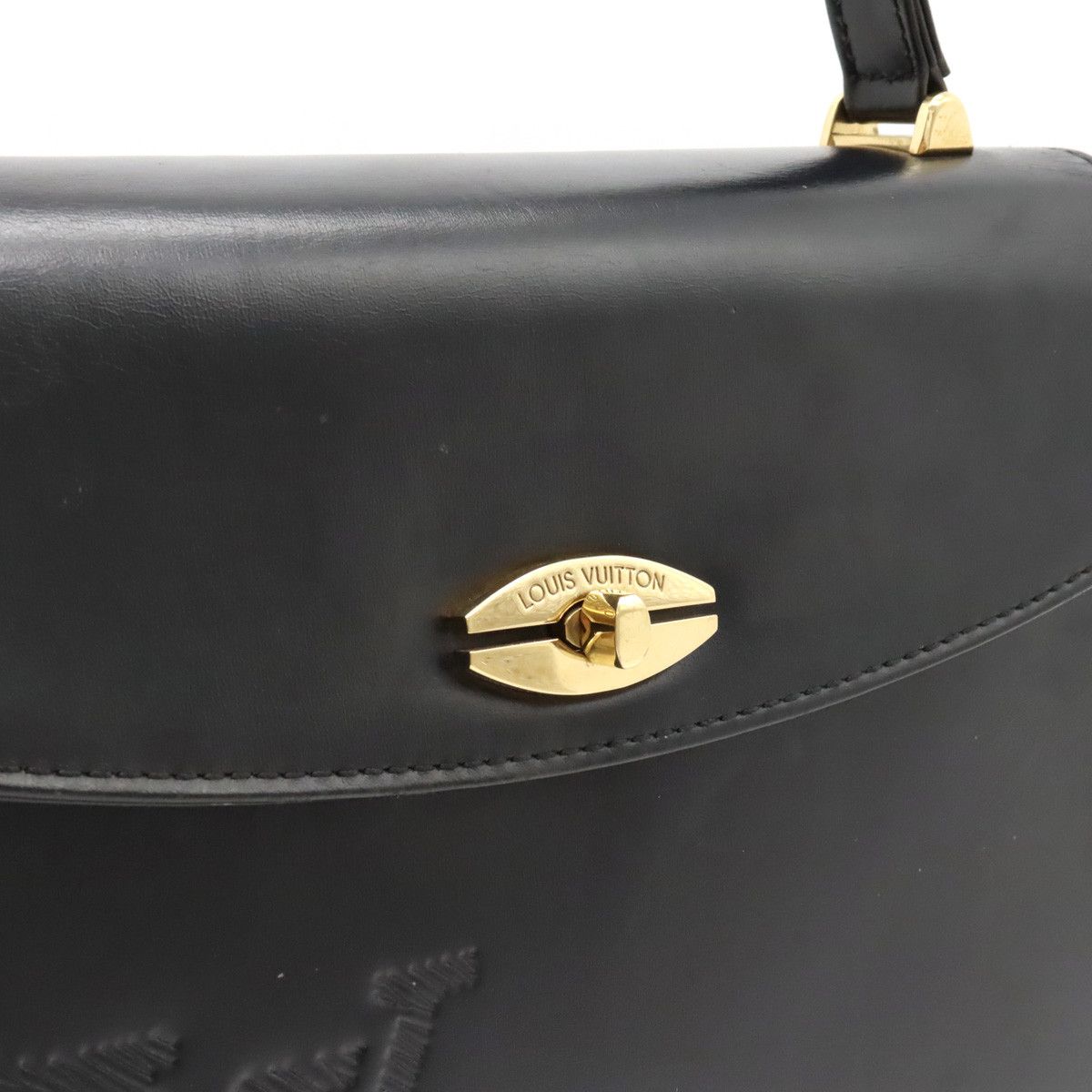 Louis Vuitton Louis Vuitton Louis Vuitton Opera Line Sparta Shoulder Bag M63942 Leather Crossbody Bag M63942 in Very Good Condition Size ONE SIZE - 8 Thumbnail