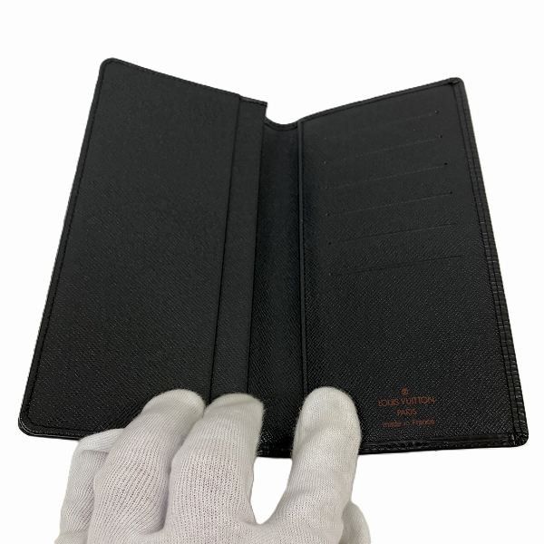 Louis Vuitton Louis Vuitton Louis Vuitton Epi Leather Long Wallet M63212 Leather Long Wallet M63212 in Good Condition Size ONE SIZE - 2 Thumbnail