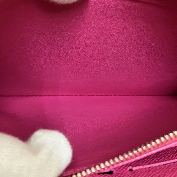Louis Vuitton Louis Vuitton Louis Vuitton Epi Leather Portefeuille Sarah Long Wallet M64322 Leather Long Wallet M64322 in Great Condition Size ONE SIZE - 5 Thumbnail