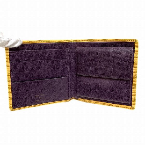 Louis Vuitton Louis Vuitton Louis Vuitton Epi Leather Bifold Wallet M63549 Leather Short Wallet M63549 in Fair Condition Size ONE SIZE - 2 Thumbnail