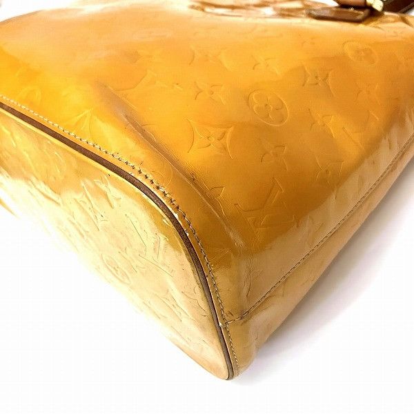 Louis Vuitton Louis Vuitton Louis Vuitton Monogram Vernis Houston Handbag M91004 Leather Handbag M91004 in Fair Condition Size ONE SIZE - 4 Thumbnail