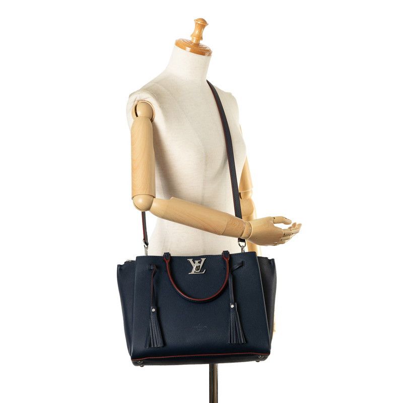 Louis Vuitton Louis Vuitton Louis Vuitton Lockme Handbag Calf Leather M54571 Leather Handbag M54571 in Great Condition Size ONE SIZE - 10 Thumbnail