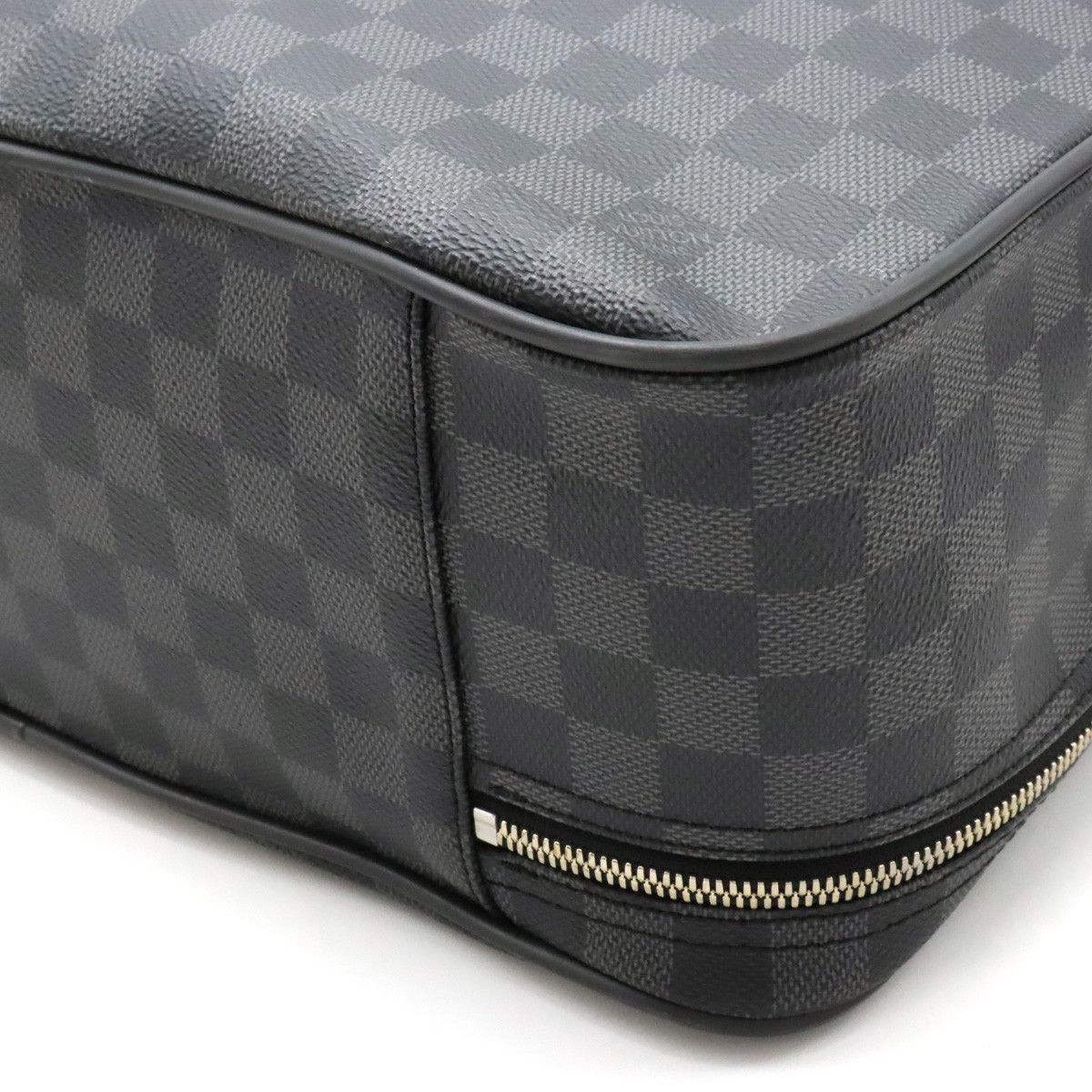 Louis Vuitton Louis Vuitton Louis Vuitton Damier Graphite Overnight Business Briefcase N41004 Canvas Business Bag N41004 in Very Good Condition Size ONE SIZE - 3 Thumbnail