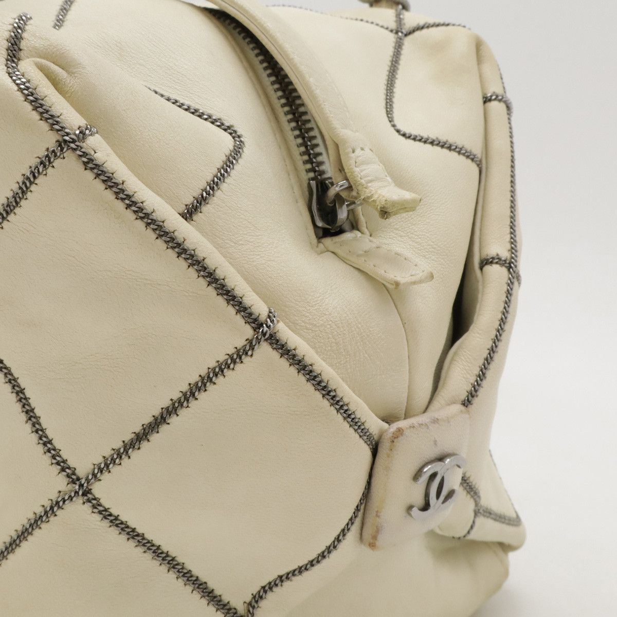 Chanel Chanel Chanel Leather Coco Mark Tote Bag Leather Tote Bag in Very Good Condition Size ONE SIZE - 6 Thumbnail