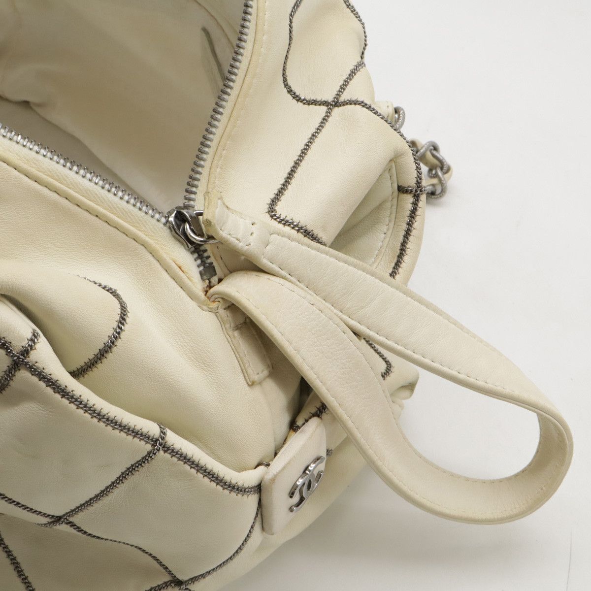 Chanel Chanel Chanel Leather Coco Mark Tote Bag Leather Tote Bag in Very Good Condition Size ONE SIZE - 8 Thumbnail