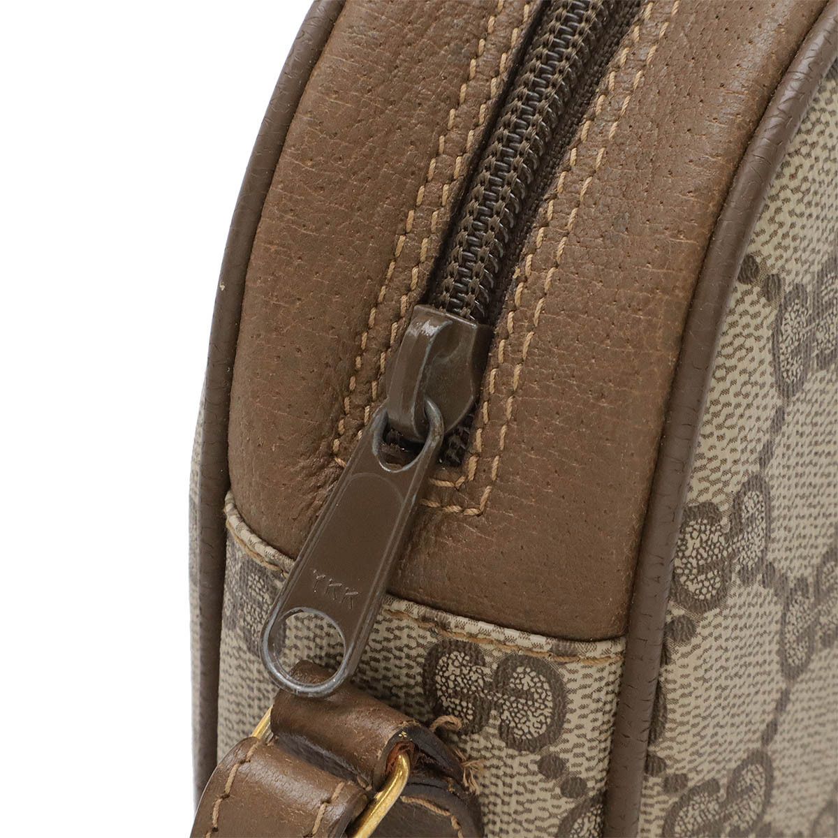 Gucci Gucci Gucci GG Plus PVC Leather Clutch Bag Canvas Clutch Bag in Great Condition Size ONE SIZE - 4 Thumbnail
