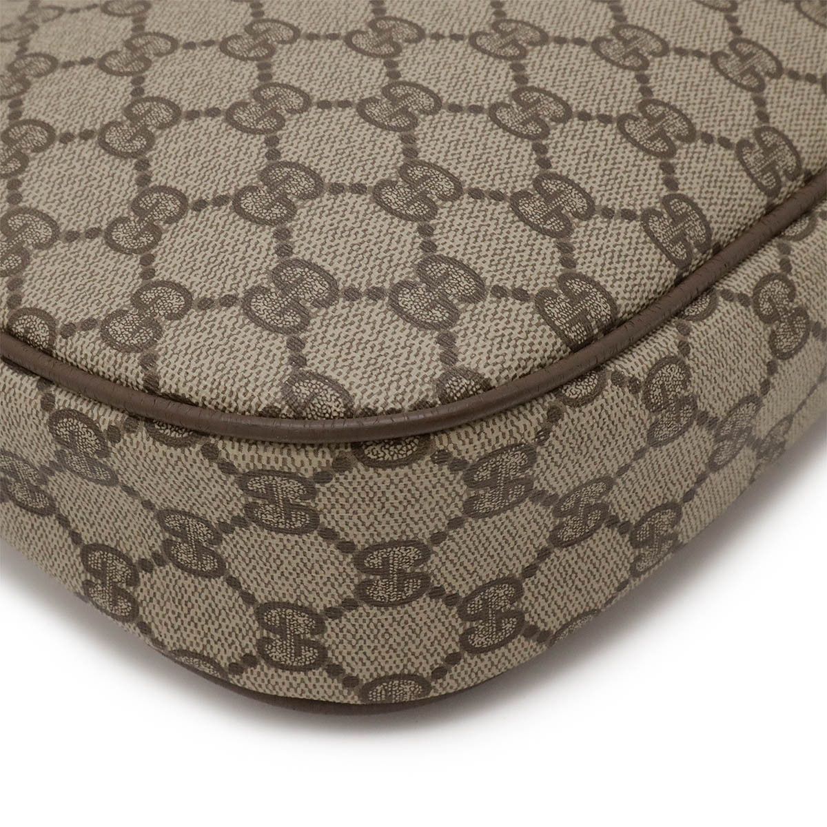 Gucci Gucci Gucci GG Plus PVC Leather Clutch Bag Canvas Clutch Bag in Great Condition Size ONE SIZE - 3 Thumbnail