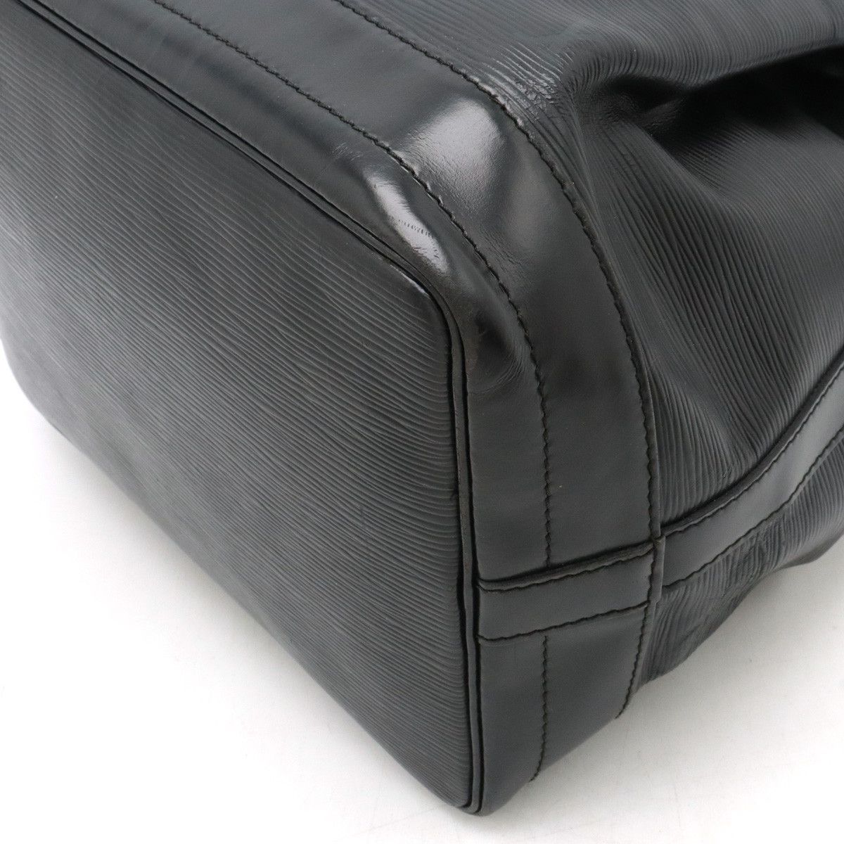 Louis Vuitton Louis Vuitton Louis Vuitton Epi Leather Noe Shoulder Bag M59002 Leather Shoulder Bag M59002 in Good Condition Size ONE SIZE - 3 Thumbnail