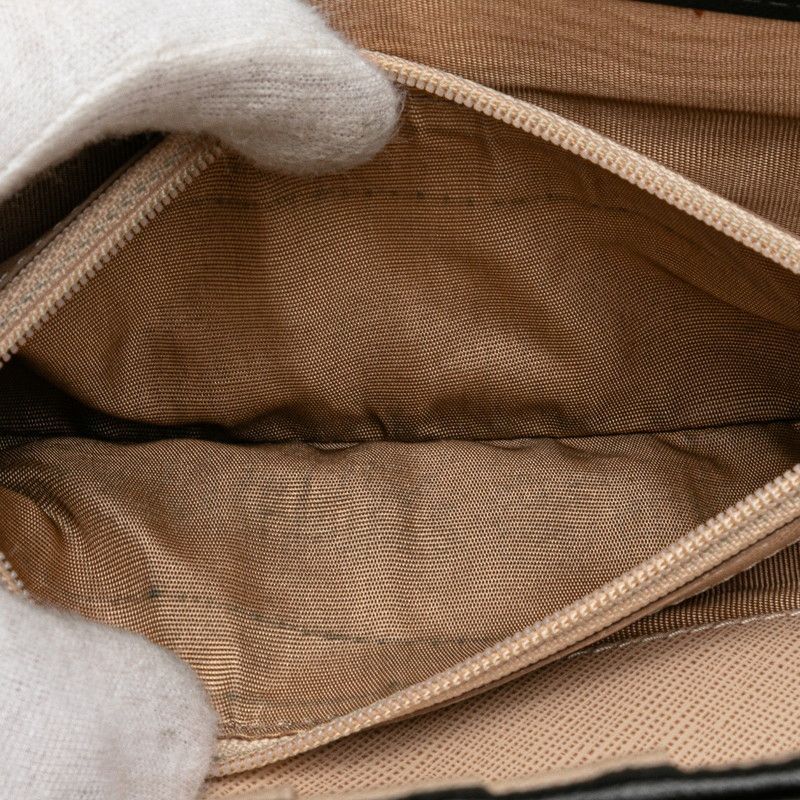 Salvatore Ferragamo Salvatore Ferragamo Salvatore Ferragamo Vara Leather Long Wallet Leather Long Wallet in Very Good Condition Size ONE SIZE - 9 Thumbnail