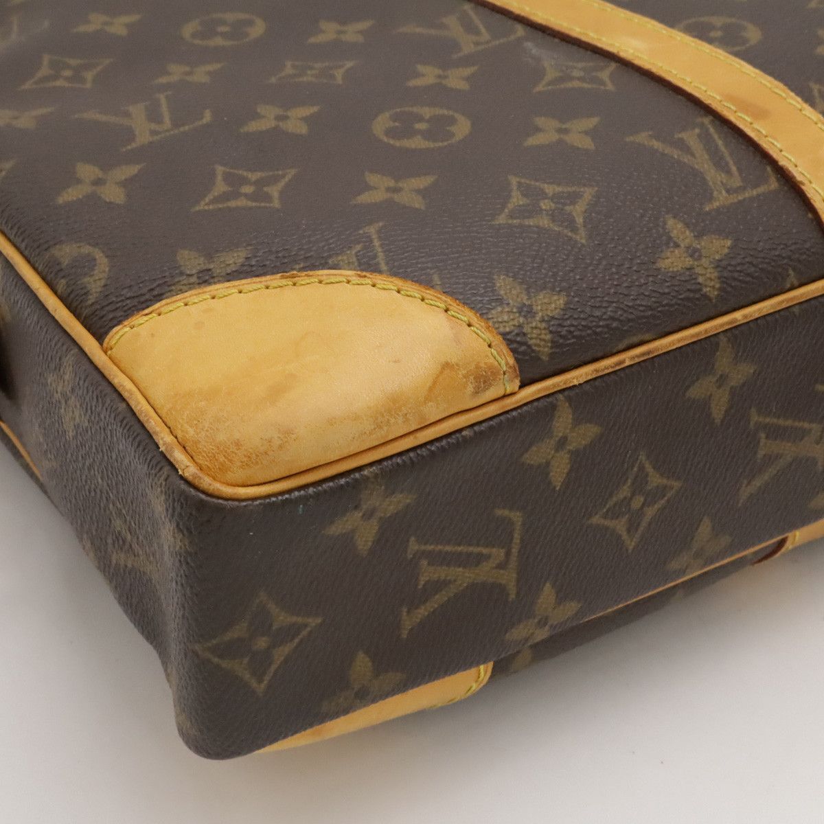 Louis Vuitton Louis Vuitton Louis Vuitton Monogram Porte-Documents Voyage Briefcase M53361 Canvas Business Bag M53361 in Very Good Condition Size ONE SIZE - 3 Thumbnail