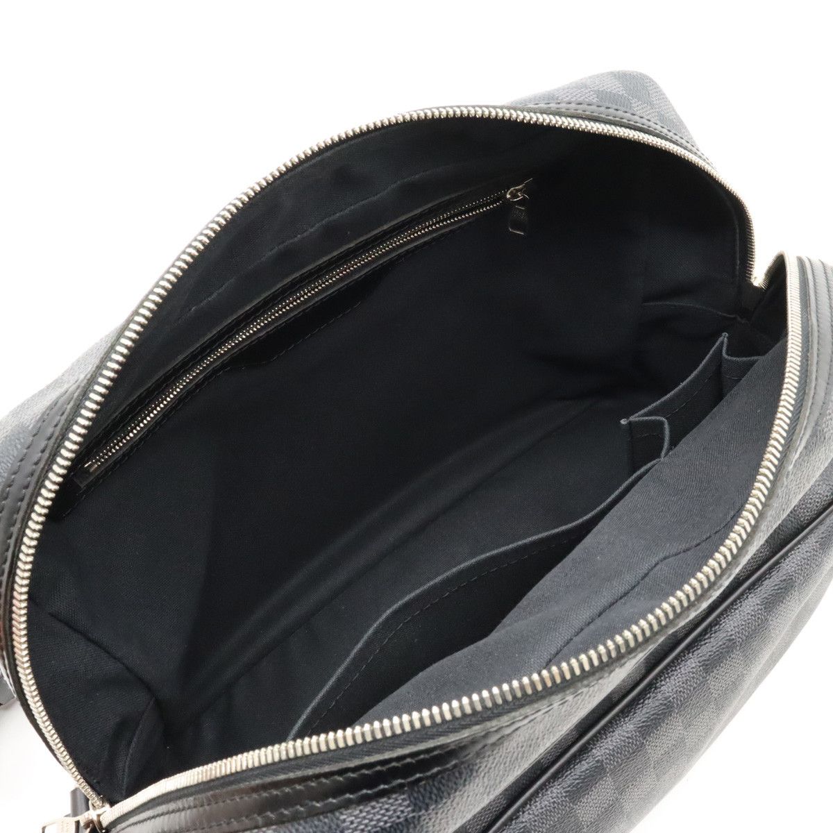 Louis Vuitton Louis Vuitton Louis Vuitton Damier Graphite Io Shoulder Messenger Bag N45252 Canvas Crossbody Bag N45252 in Very Good Condition Size ONE SIZE - 5 Thumbnail