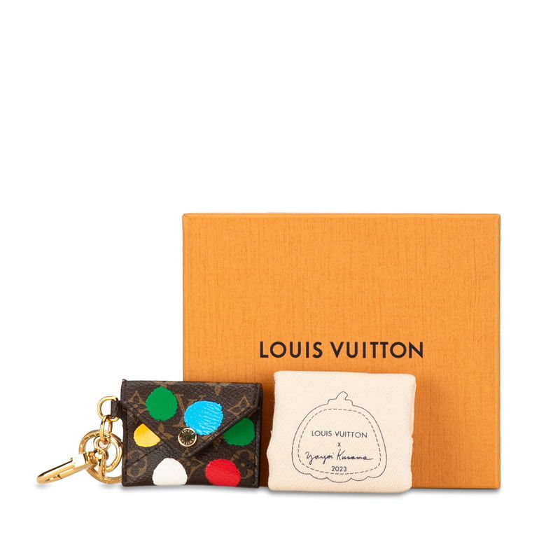 Louis Vuitton Louis Vuitton Louis Vuitton PVC Keyring Kirigami Painted Dot Charm M01209 Canvas Key Holder M01209 in Very Good Condition Size ONE SIZE - 7 Thumbnail