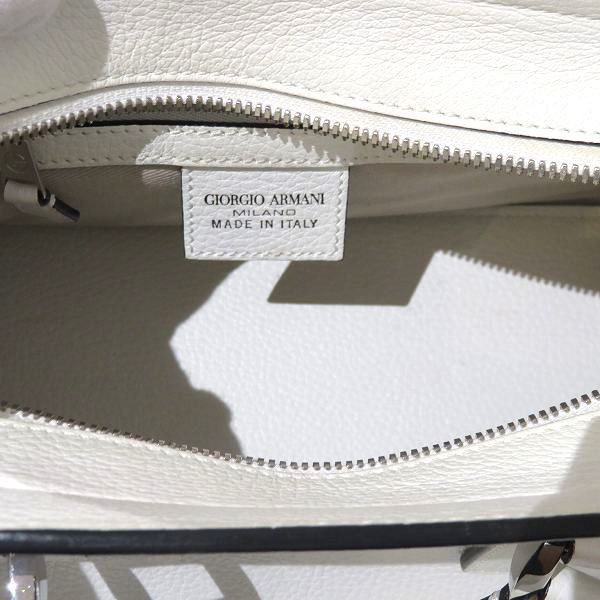 Armani Armani Armani Le Sac Onze Leather Handbag Y1D044 Leather Handbag Y1D044 in Great Condition Size ONE SIZE - 6 Thumbnail