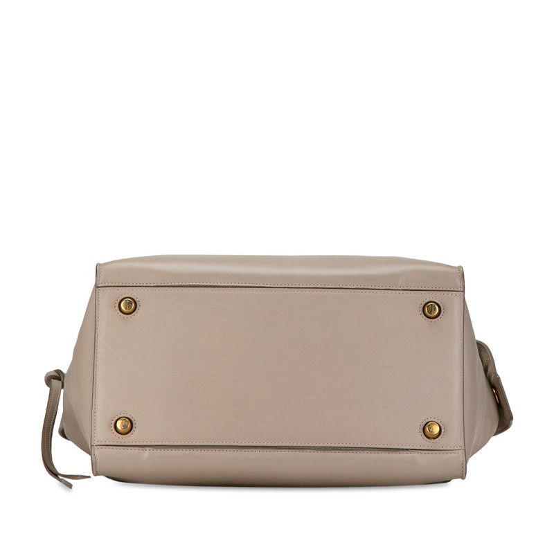Celine Celine Celine Smooth Leather Ring Small Light Taupe Handbag 176203 Leather Handbag 176203 in Very Good Condition Size ONE SIZE - 4 Thumbnail