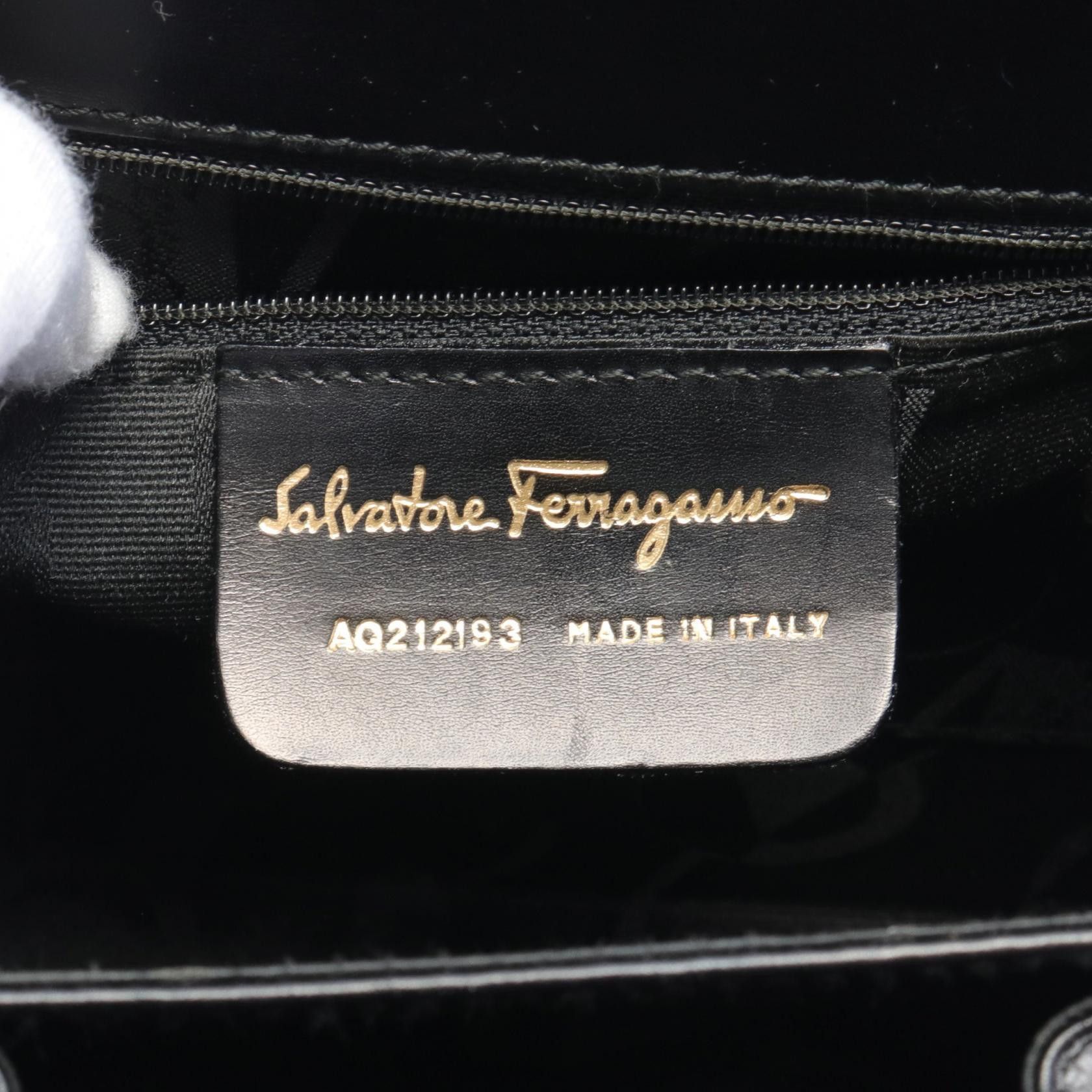 Salvatore Ferragamo Salvatore Ferragamo Gancini Leather Handbag Leather Handbag AQ-21 2193 in Very Good Condition Size ONE SIZE - 4 Thumbnail