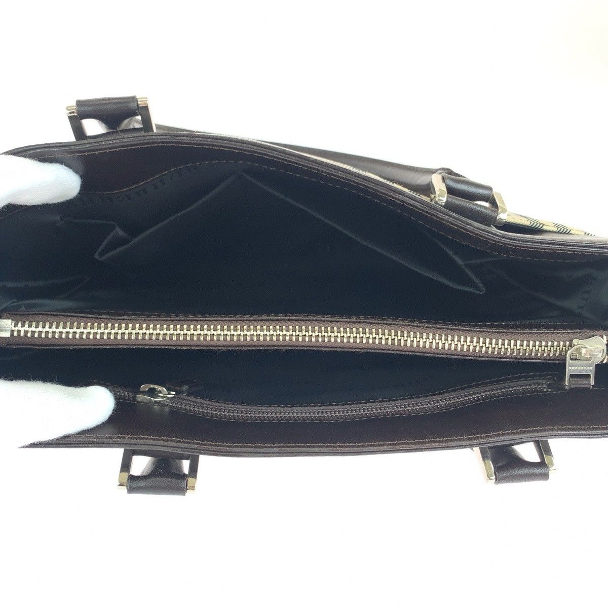 Burberry Burberry Burberry Checkered Canvas/Leather Tote Bag Canvas Tote Bag in Very Good Condition Size ONE SIZE - 9 Thumbnail