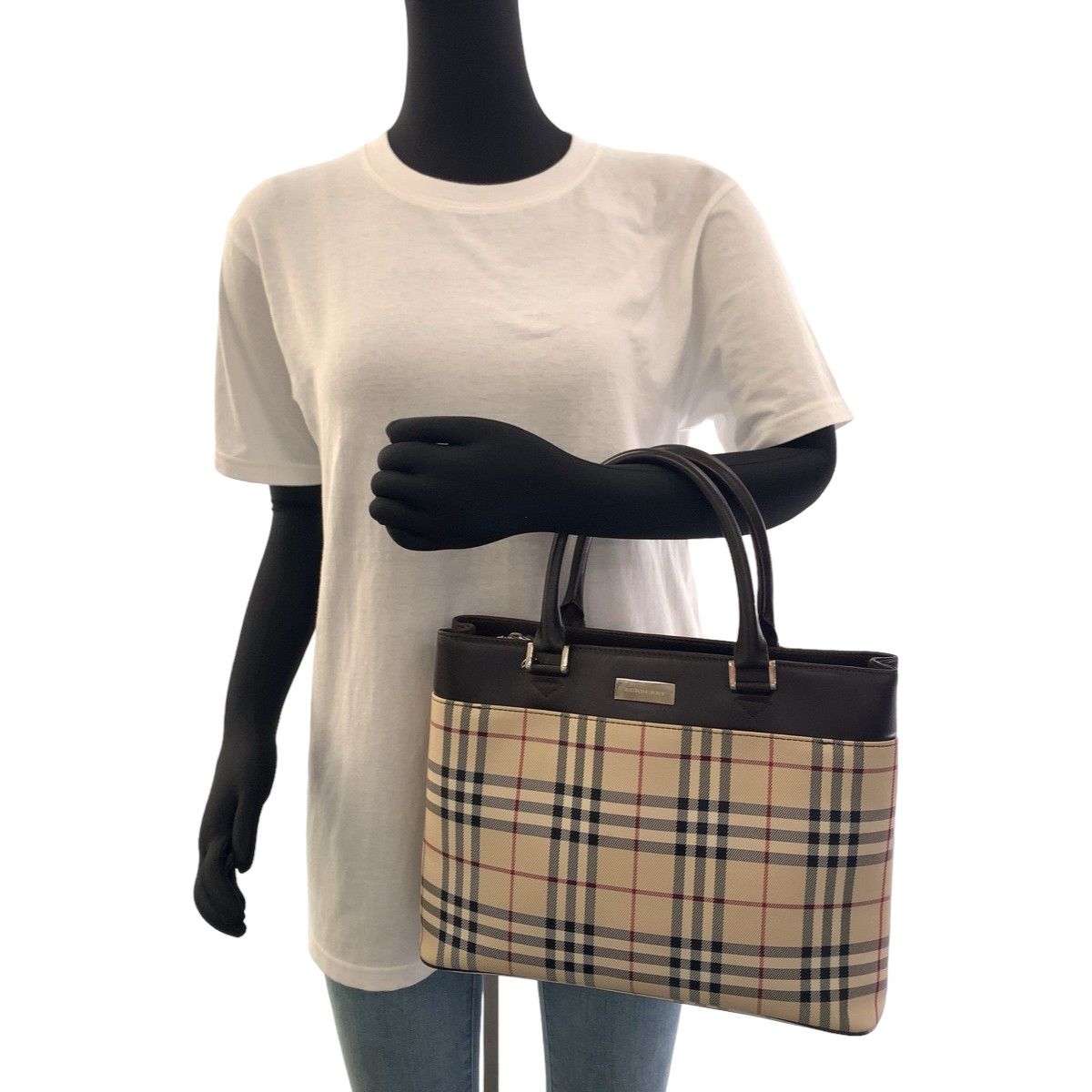 Burberry Burberry Burberry Checkered Canvas/Leather Tote Bag Canvas Tote Bag in Very Good Condition Size ONE SIZE - 7 Thumbnail