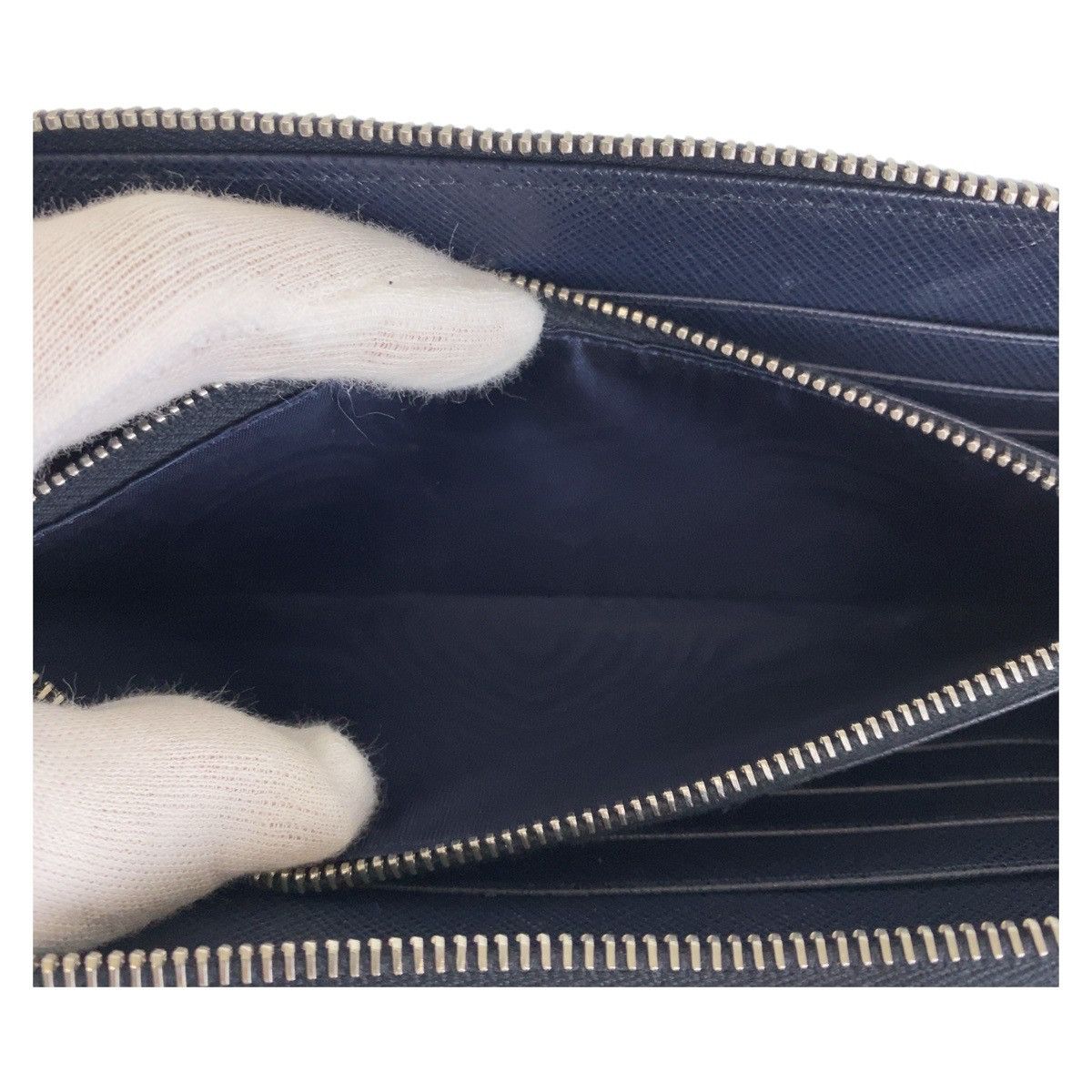 Prada Prada Prada Saffiano Leather Long Wallet Navy Gold Hardware Leather Long Wallet in Great Condition Size ONE SIZE - 7 Thumbnail