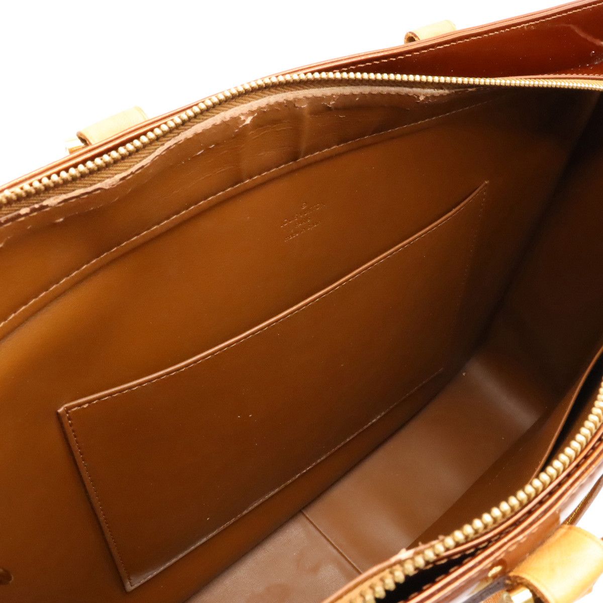 Louis Vuitton Louis Vuitton Louis Vuitton Monogram Vernis Columbus Tote Bag M91134 Leather Tote Bag M91134 in Very Good Condition Size ONE SIZE - 5 Thumbnail