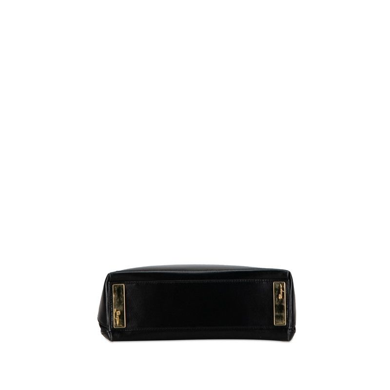 Salvatore Ferragamo Salvatore Ferragamo Salvatore Ferragamo Leather 2WAY Handbag AQ-21 8739 Black Leather Handbag AQ-21 8739 in Very Good Condition Size ONE SIZE - 5 Thumbnail