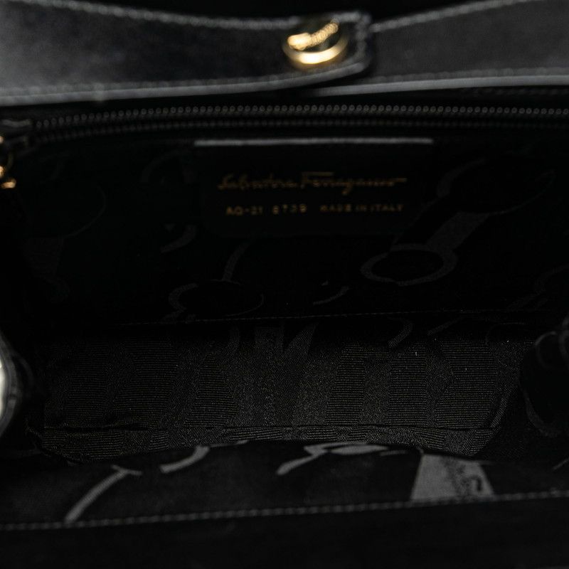 Salvatore Ferragamo Salvatore Ferragamo Salvatore Ferragamo Leather 2WAY Handbag AQ-21 8739 Black Leather Handbag AQ-21 8739 in Very Good Condition Size ONE SIZE - 6 Thumbnail