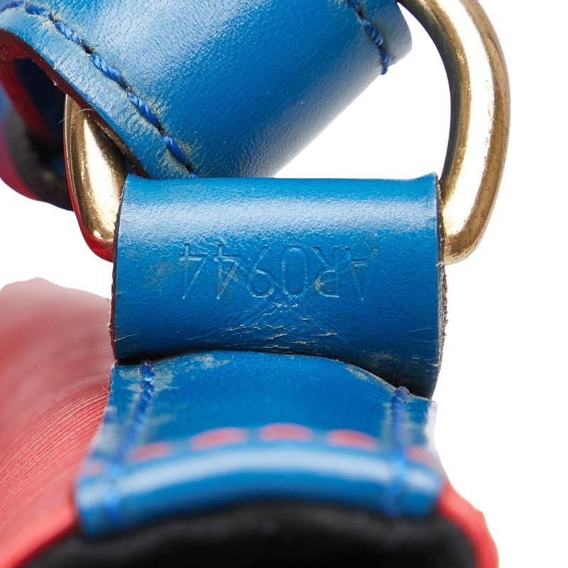 Louis Vuitton Louis Vuitton Louis Vuitton Epi Noe Tricolor Leather Shoulder Bag M44084 Leather Shoulder Bag M44084 in Fair Condition Size ONE SIZE - 8 Thumbnail