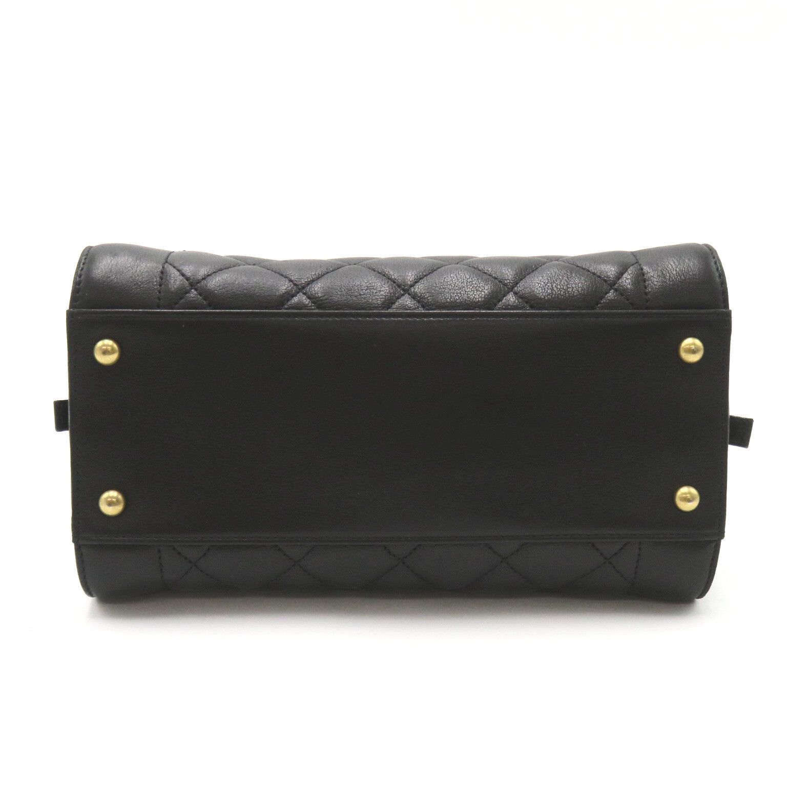 Chanel Chanel Qulted Leather Chain Shoulder Bag Leather Shoulder Bag in Very Good Condition Size ONE SIZE - 4 Thumbnail