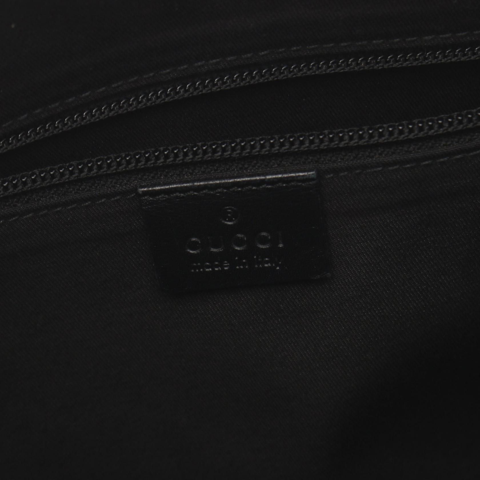 Gucci Gucci GG Canvas Crossbody Bag Canvas Crossbody Bag 145857 in Very Good Condition Size ONE SIZE - 4 Thumbnail