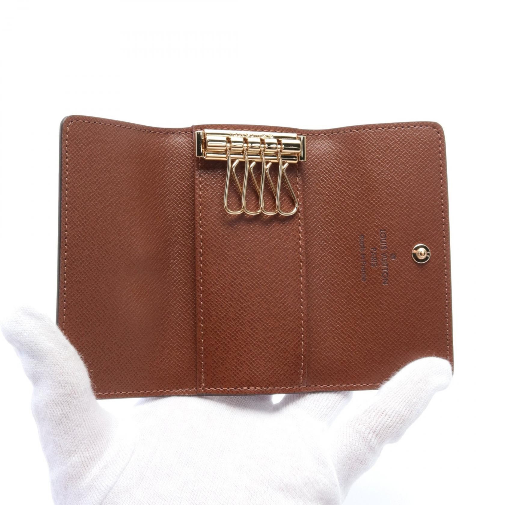 Louis Vuitton Louis Vuitton Multicles 4 Key Holder Canvas Key Holder M69517 in Great Condition Size ONE SIZE - 3 Thumbnail