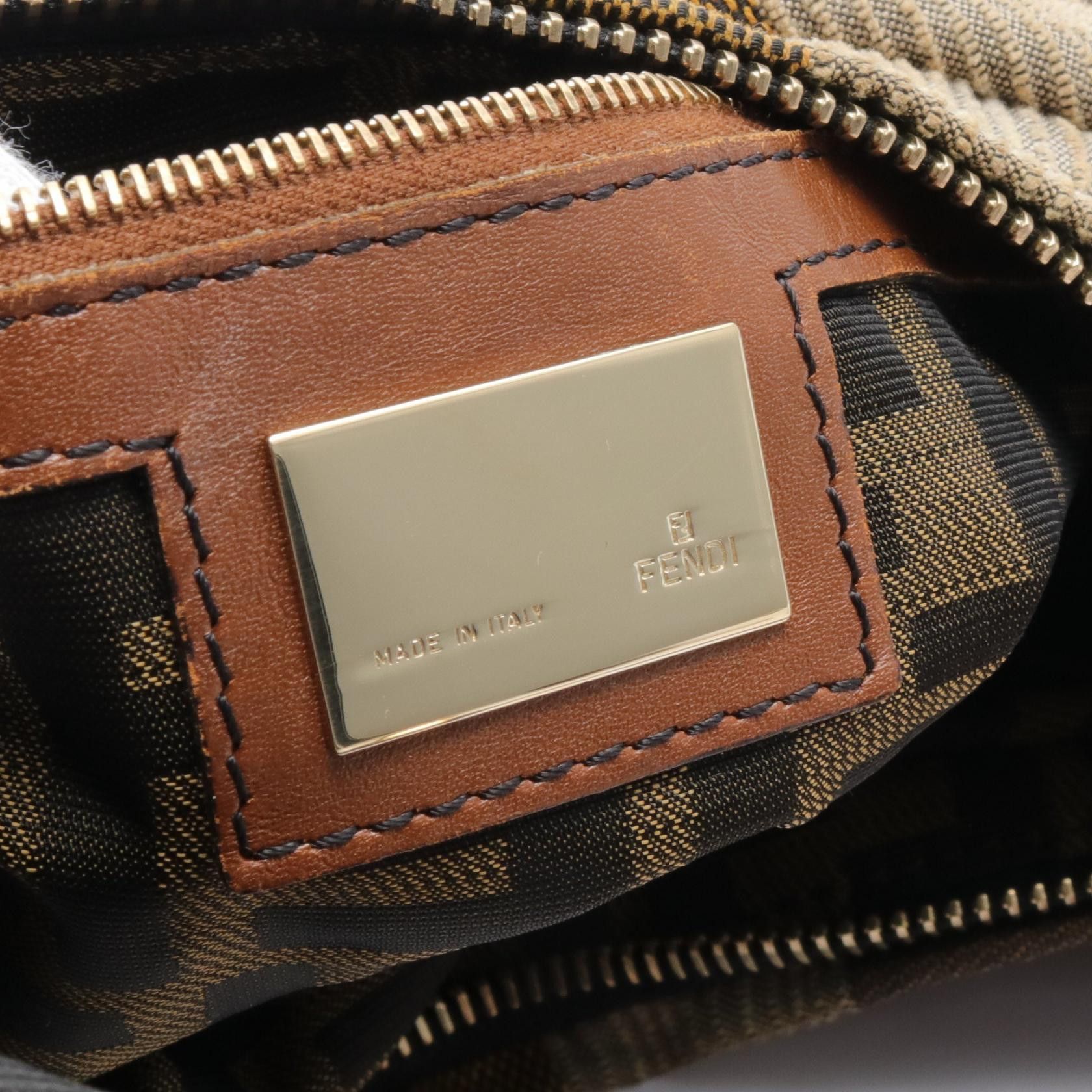 Fendi Fendi Canvas Shoulder Bag Canvas Shoulder Bag in Very Good Condition Size ONE SIZE - 4 Thumbnail