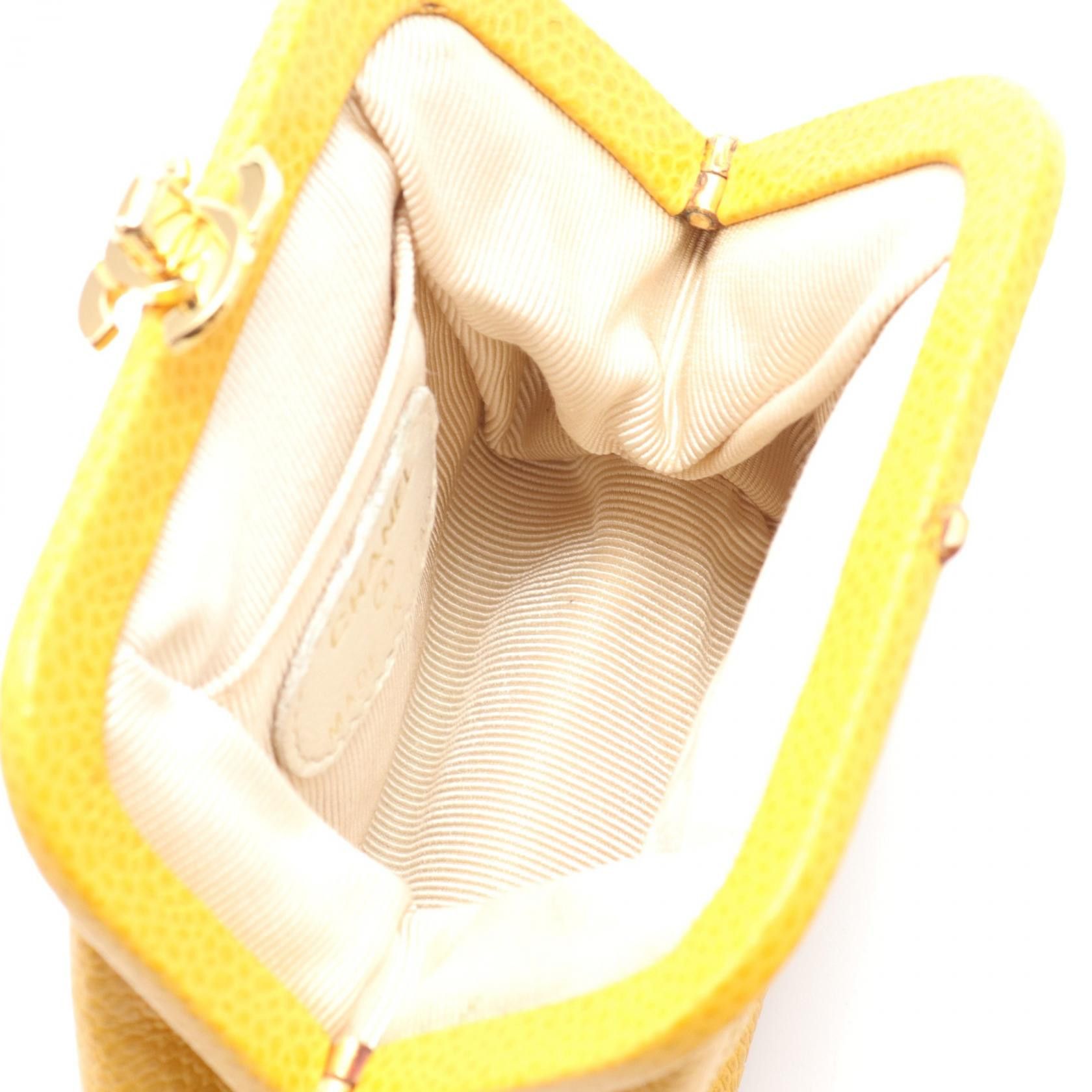 Chanel Chanel Caviar Clasp Coin Purse Leather Coin Case in Very Good Condition Size ONE SIZE - 3 Thumbnail