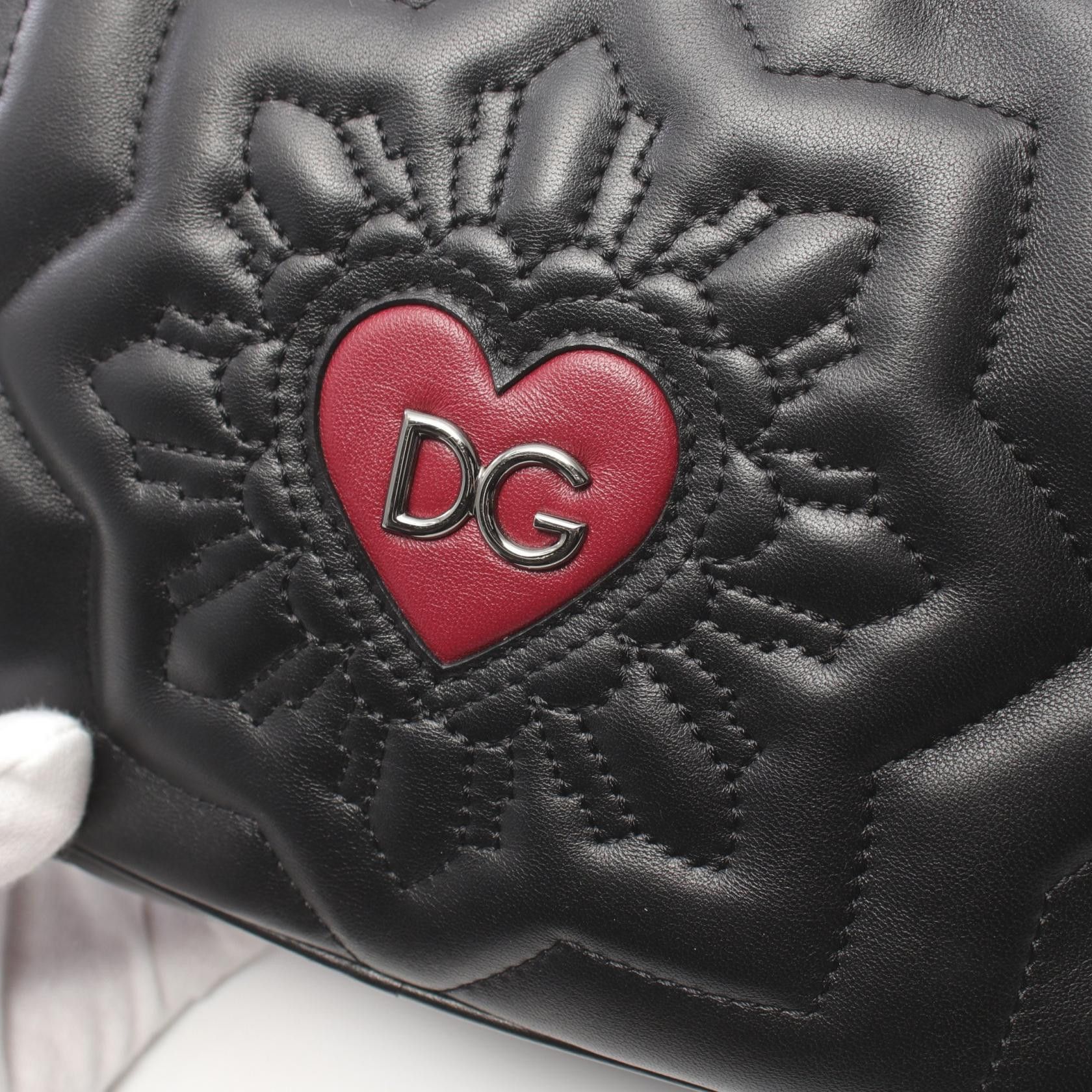 Dolce & Gabbana Dolce & Gabbana Leather Love Shoulder Bag Leather Shoulder Bag in Great Condition Size ONE SIZE - 6 Thumbnail