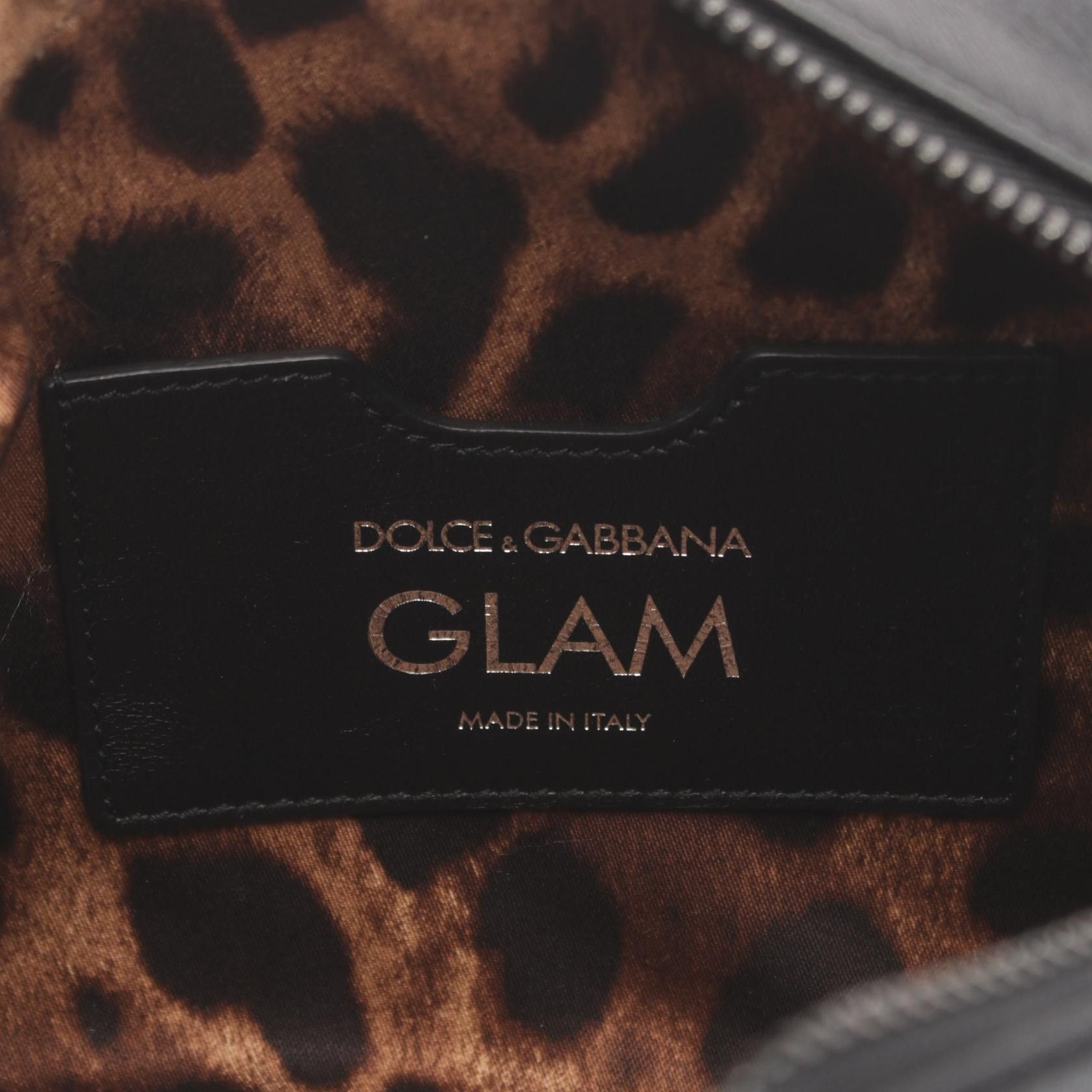 Dolce & Gabbana Dolce & Gabbana Leather Love Shoulder Bag Leather Shoulder Bag in Great Condition Size ONE SIZE - 4 Thumbnail