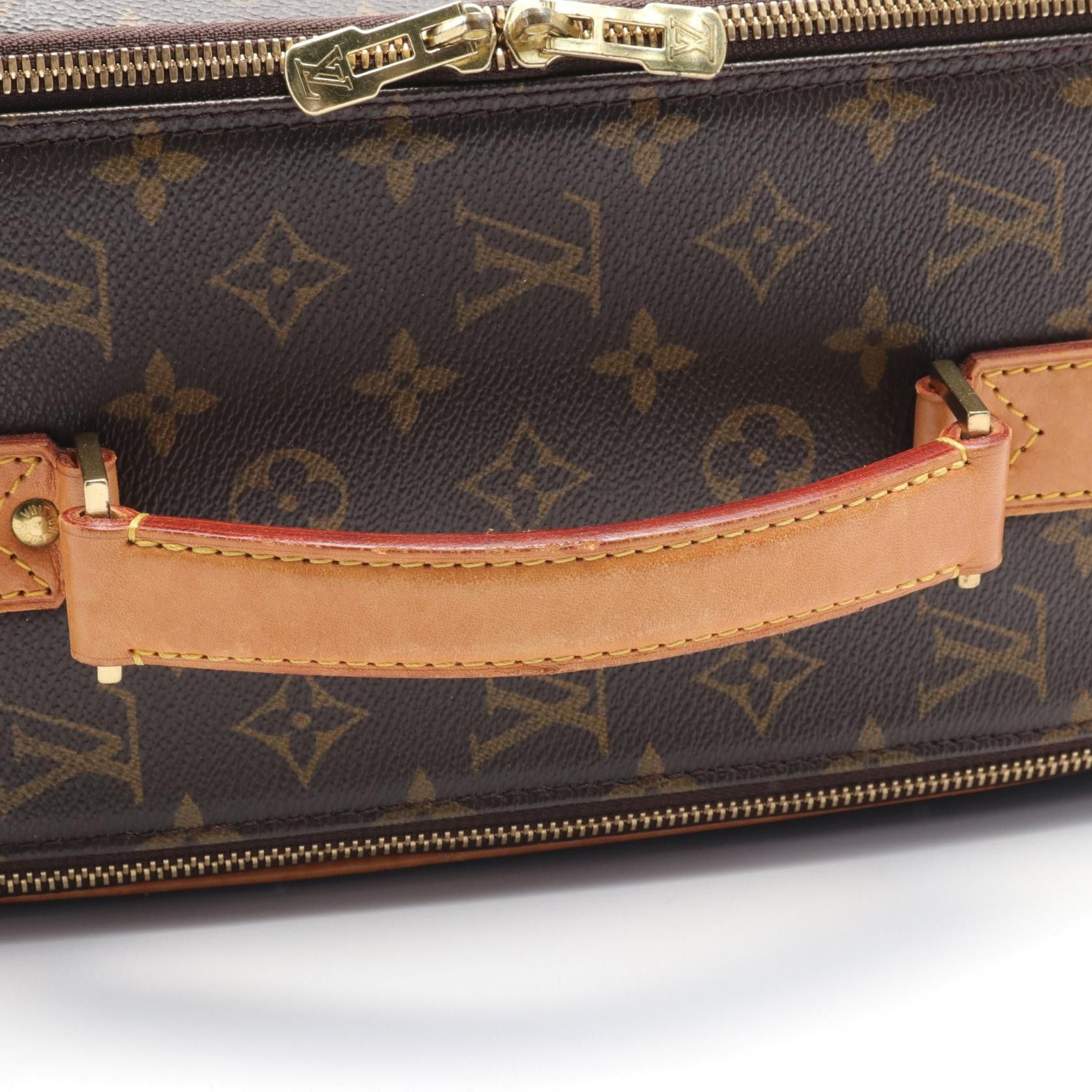 Louis Vuitton Louis Vuitton Packall PM Canvas Handbag M24001 in Very Good Condition Size ONE SIZE - 8 Thumbnail